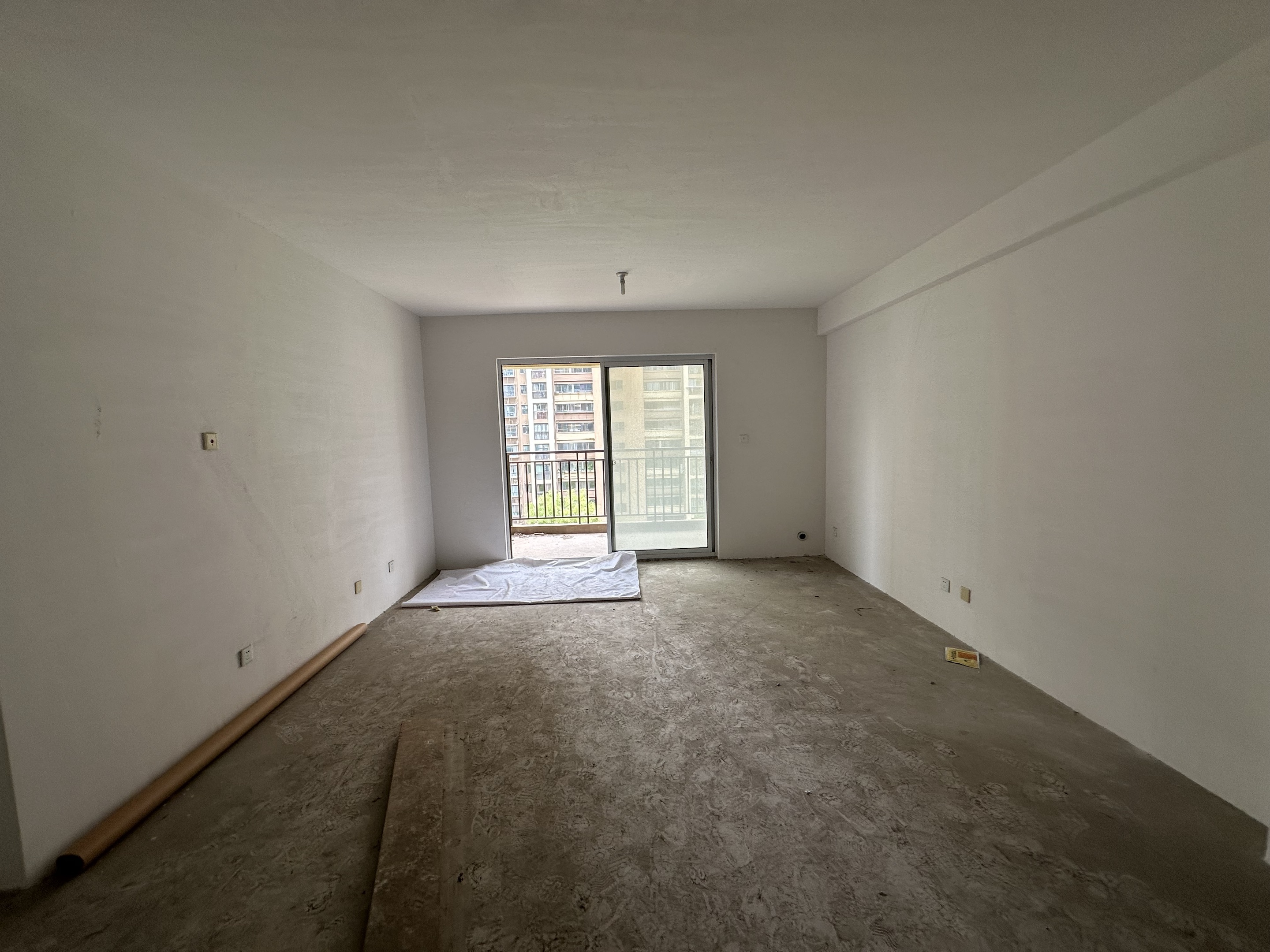 尚海城 4室2厅2卫 150m²