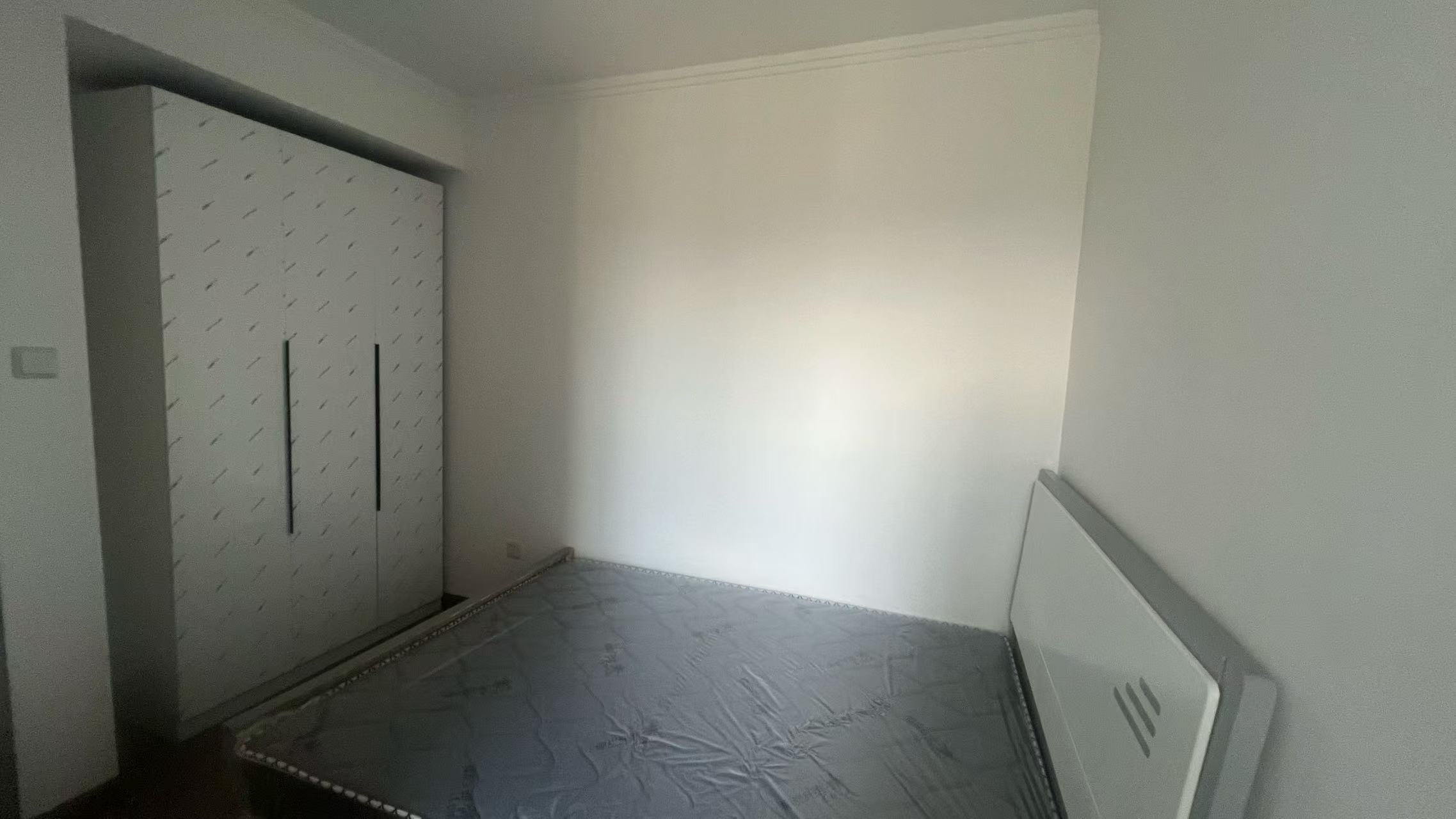 华强国际公馆 3室2厅1卫 102m&sup2;