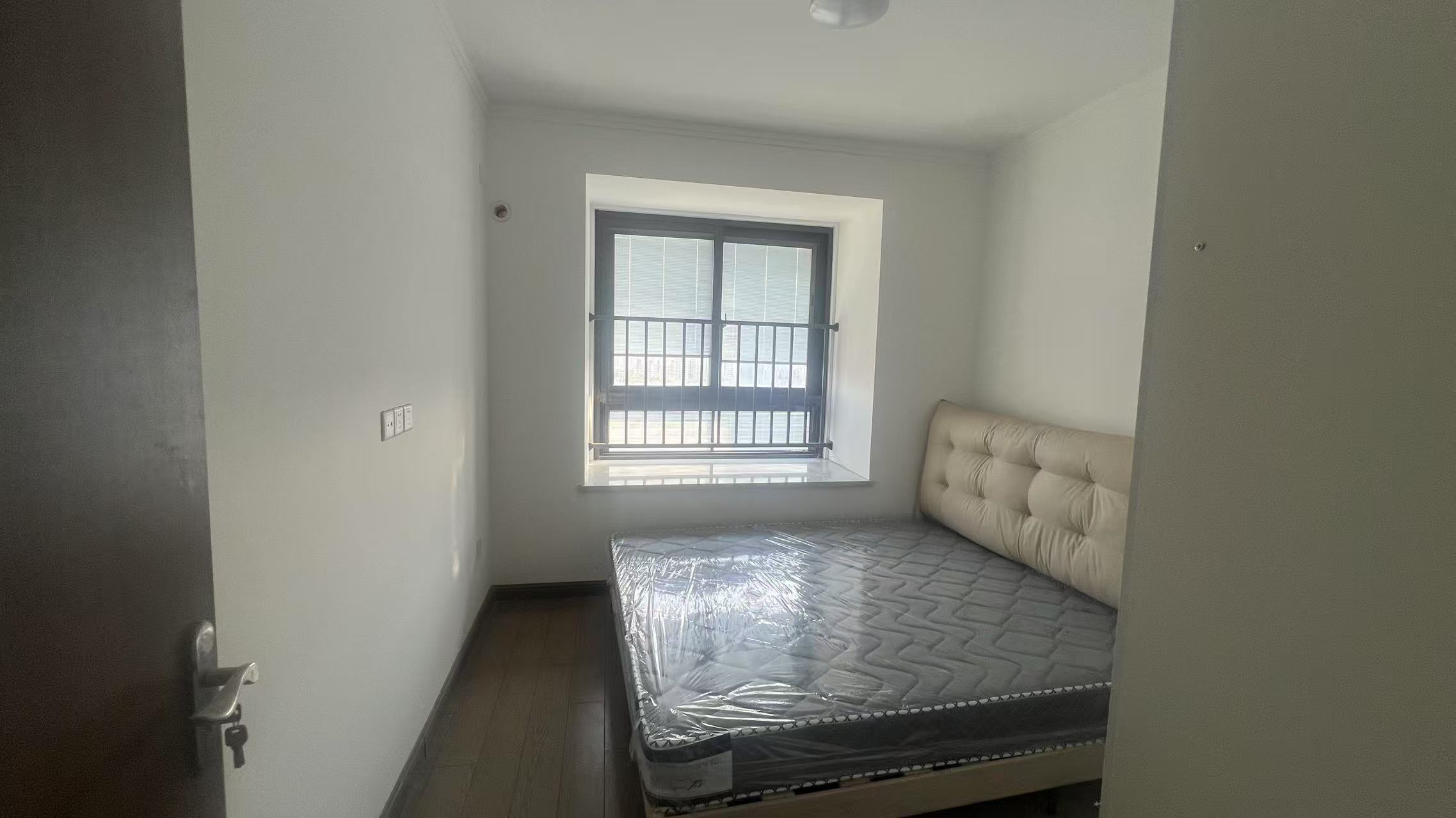 华强国际公馆 3室2厅1卫 102m&sup2;