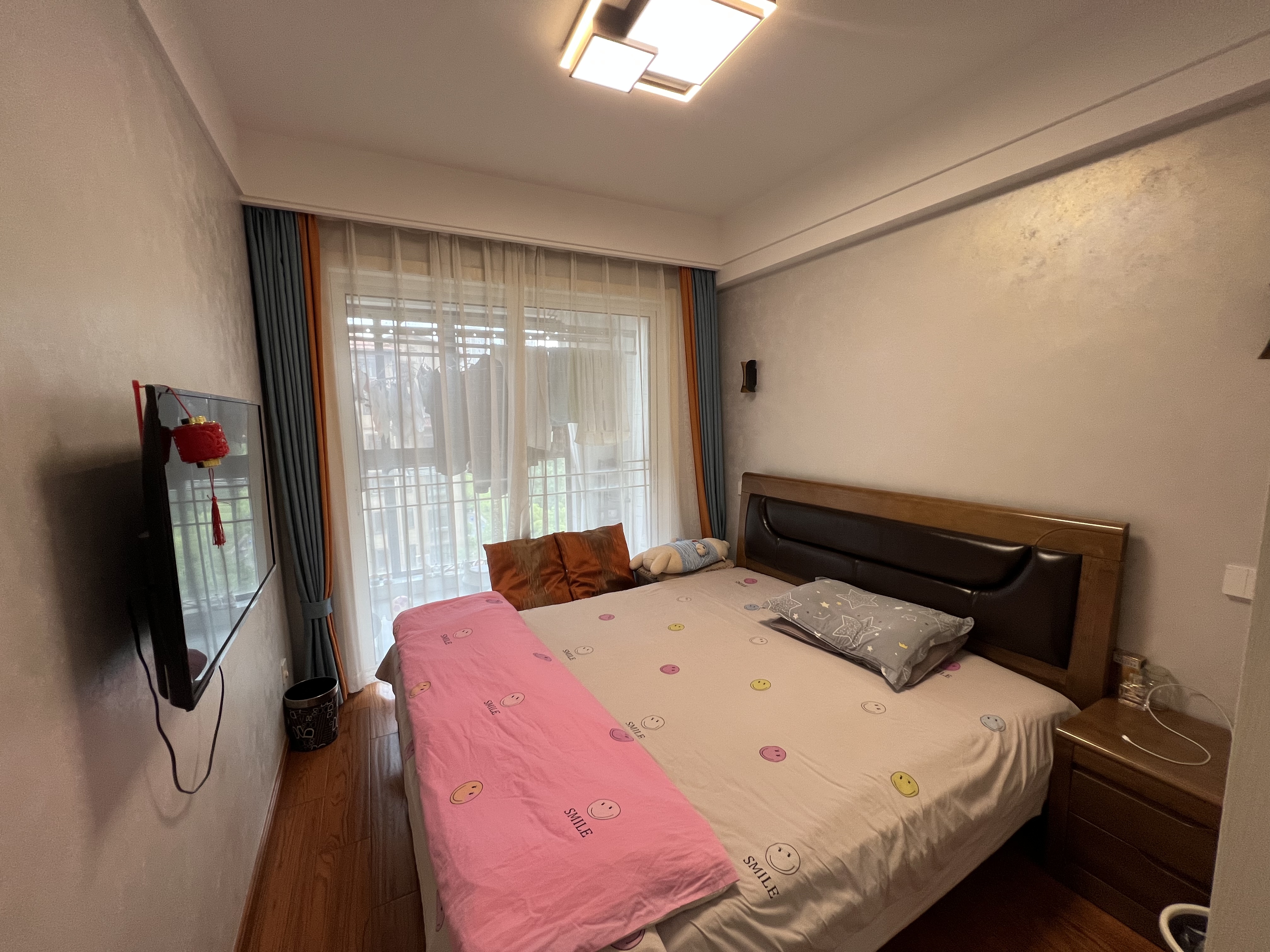 华强城四期 3室2厅1卫 105m&sup2;
