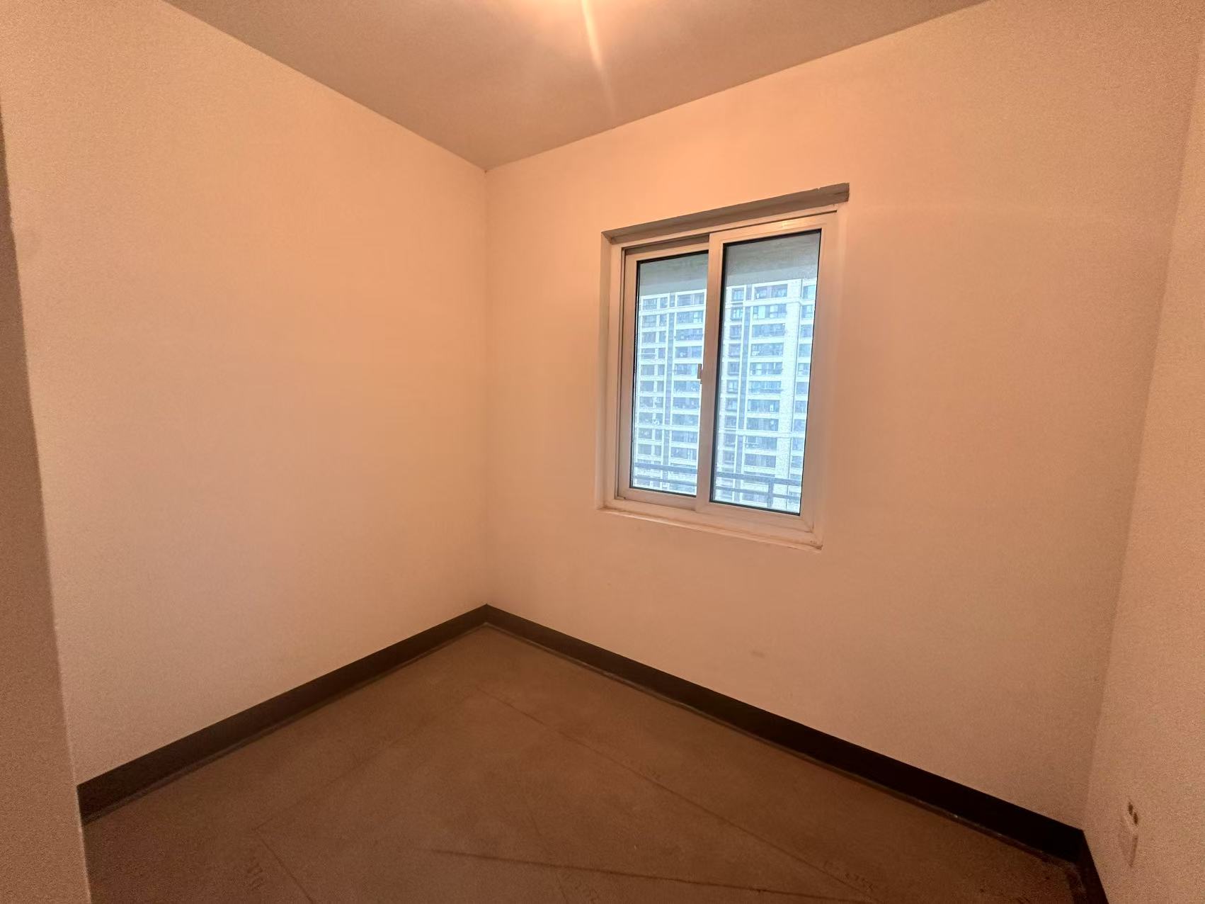 世茂新界 3室2厅2卫 123m&sup2;