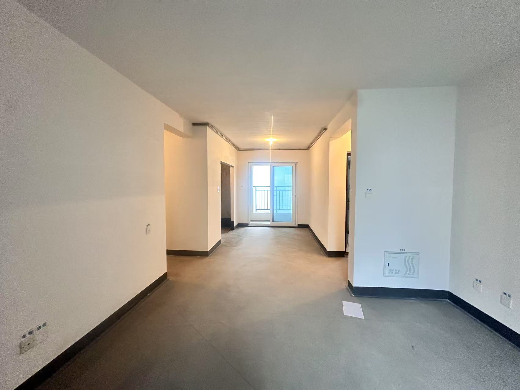 世茂新界 3室2厅2卫 123m²