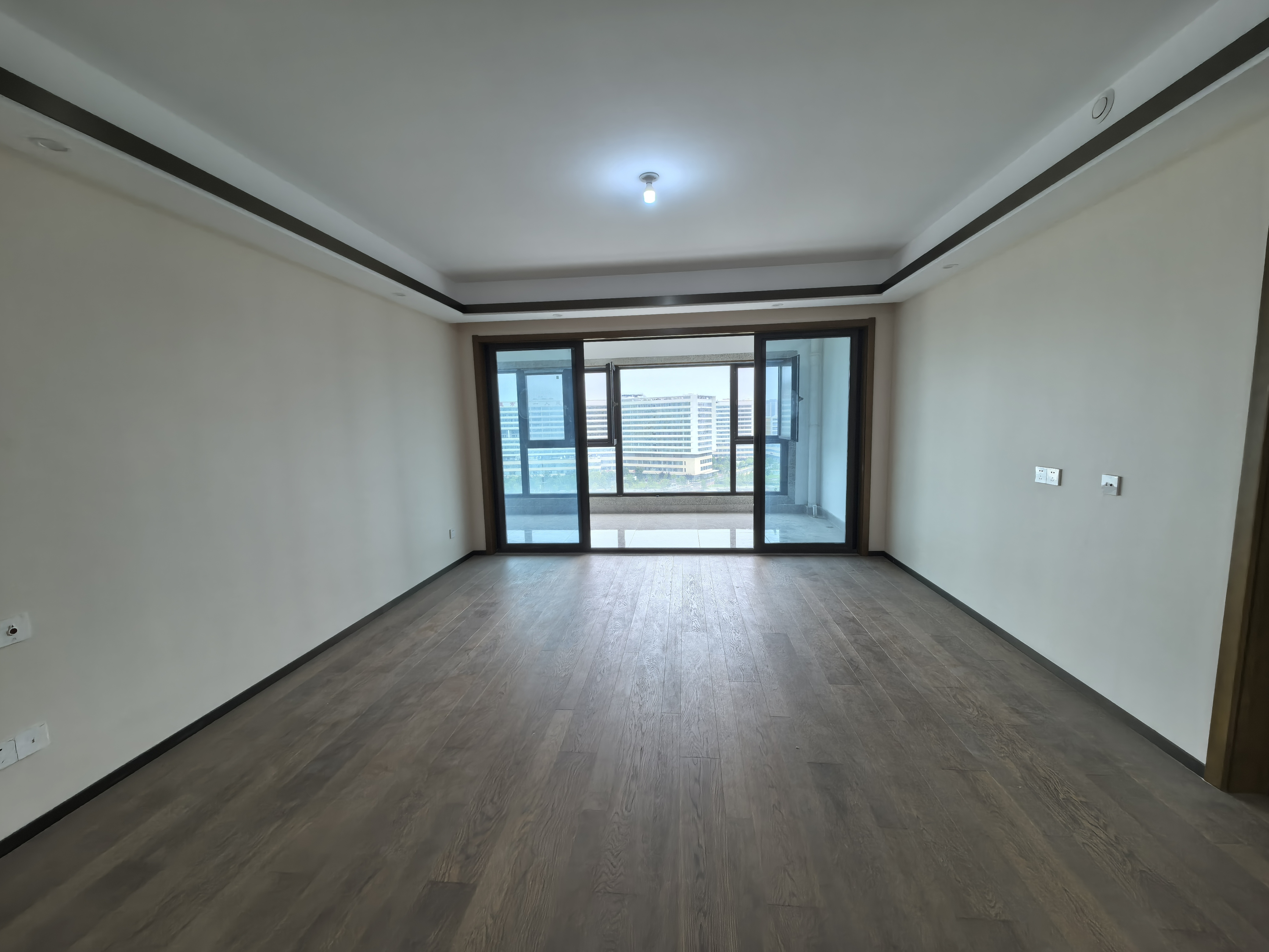 远创东樾 4室2厅3卫 154.84m²