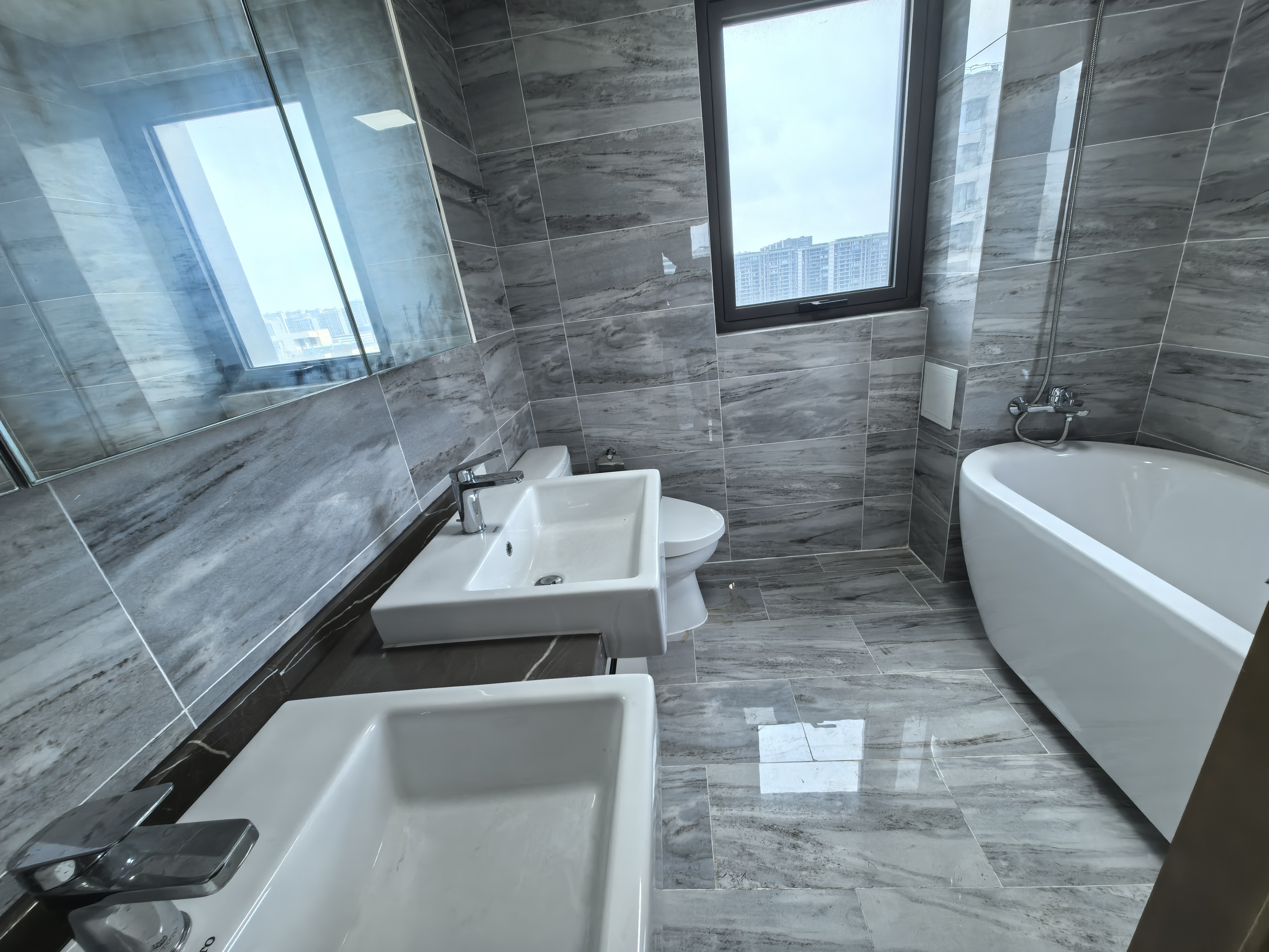 远创东樾 4室2厅3卫 154.84m&sup2;