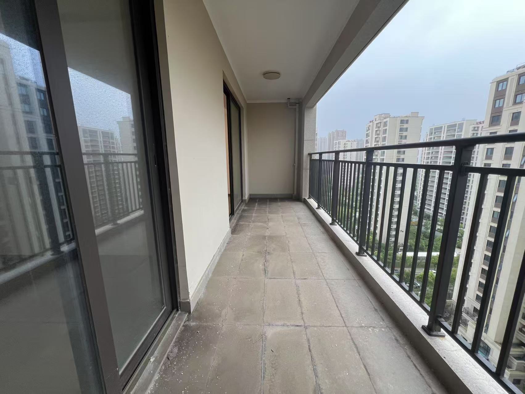 中海上东区 4室2厅2卫 144m&sup2;