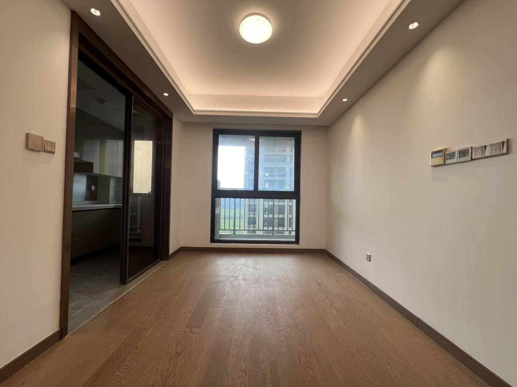 中海上东区 4室2厅2卫 144m²
