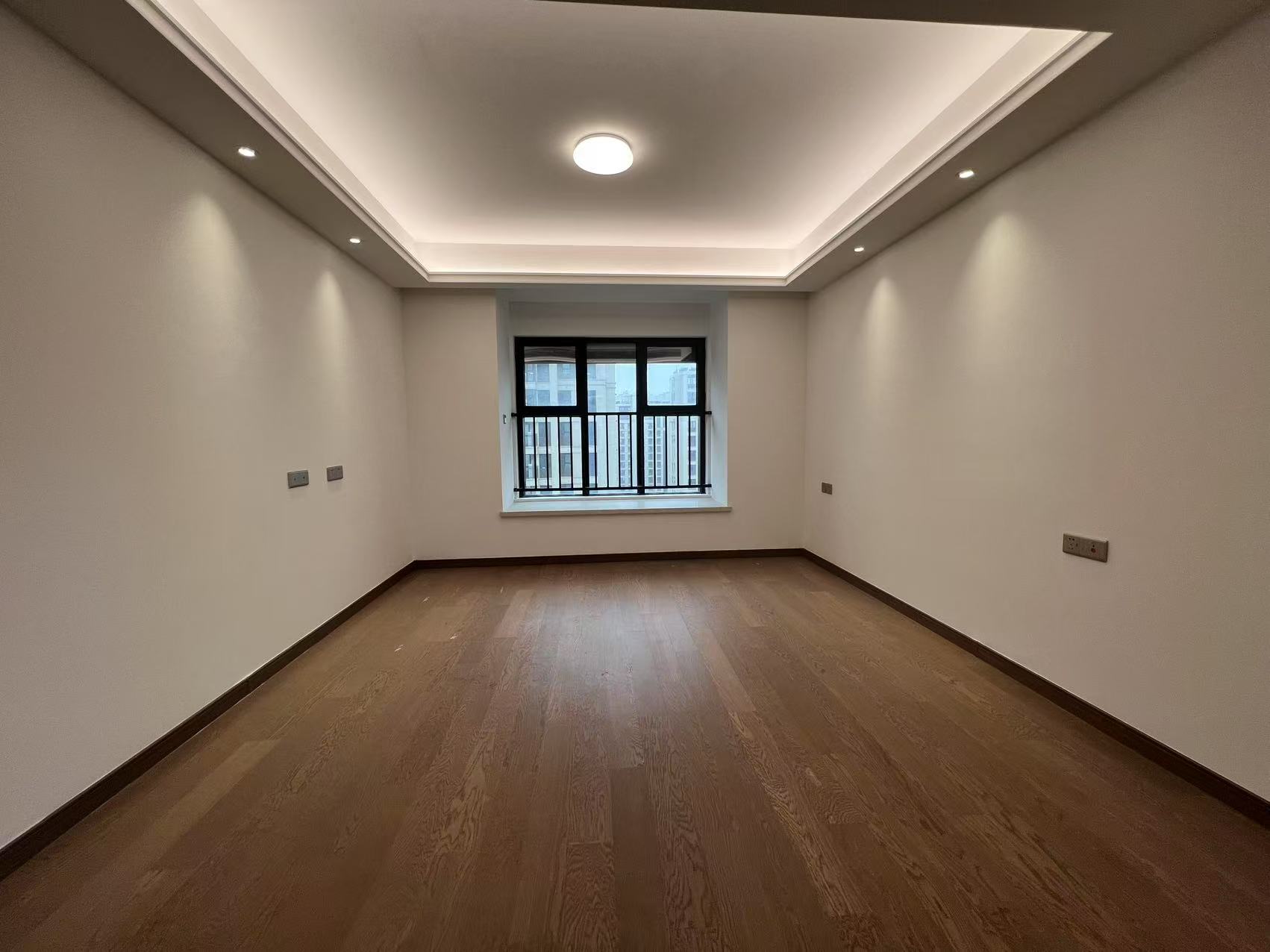 中海上东区 4室2厅2卫 144m&sup2;