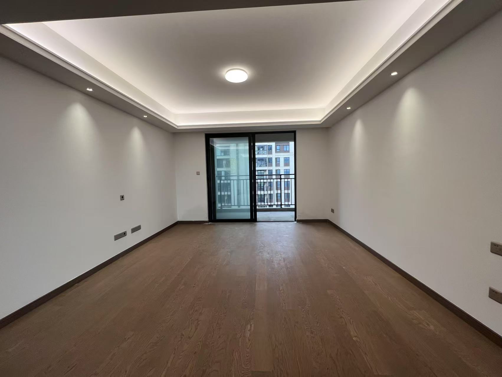 中海上东区 4室2厅2卫 144m&sup2;