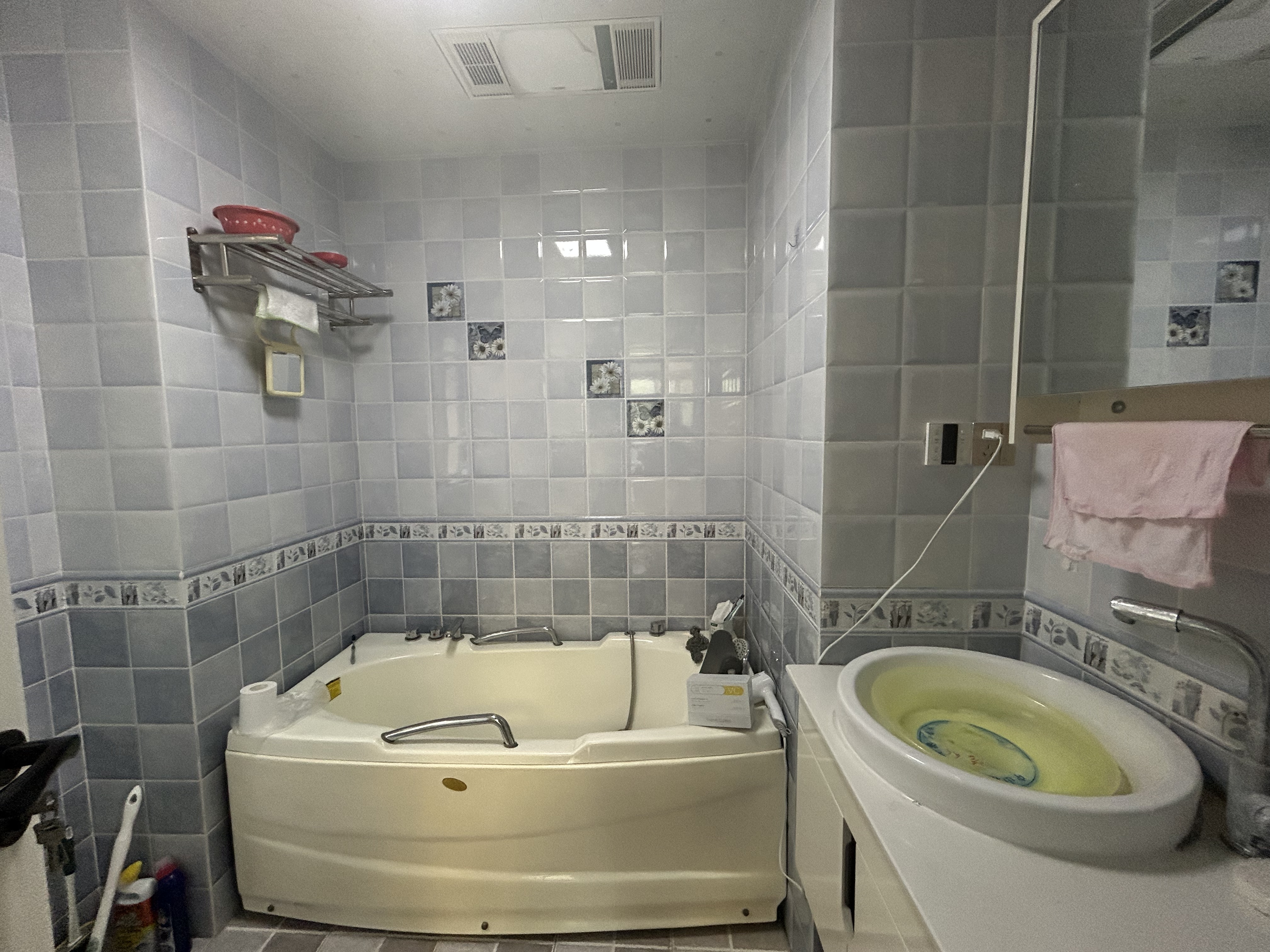 冠城大通棕榈湾 4室2厅2卫 133.18m&sup2;