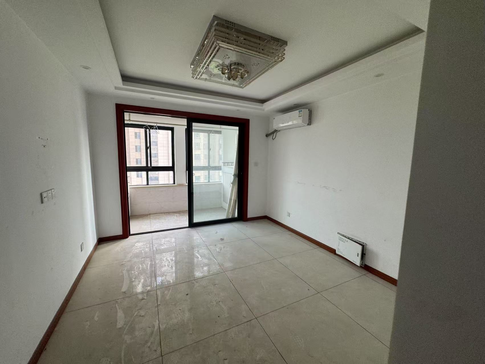朝阳花苑 2室2厅1卫 90m&sup2;