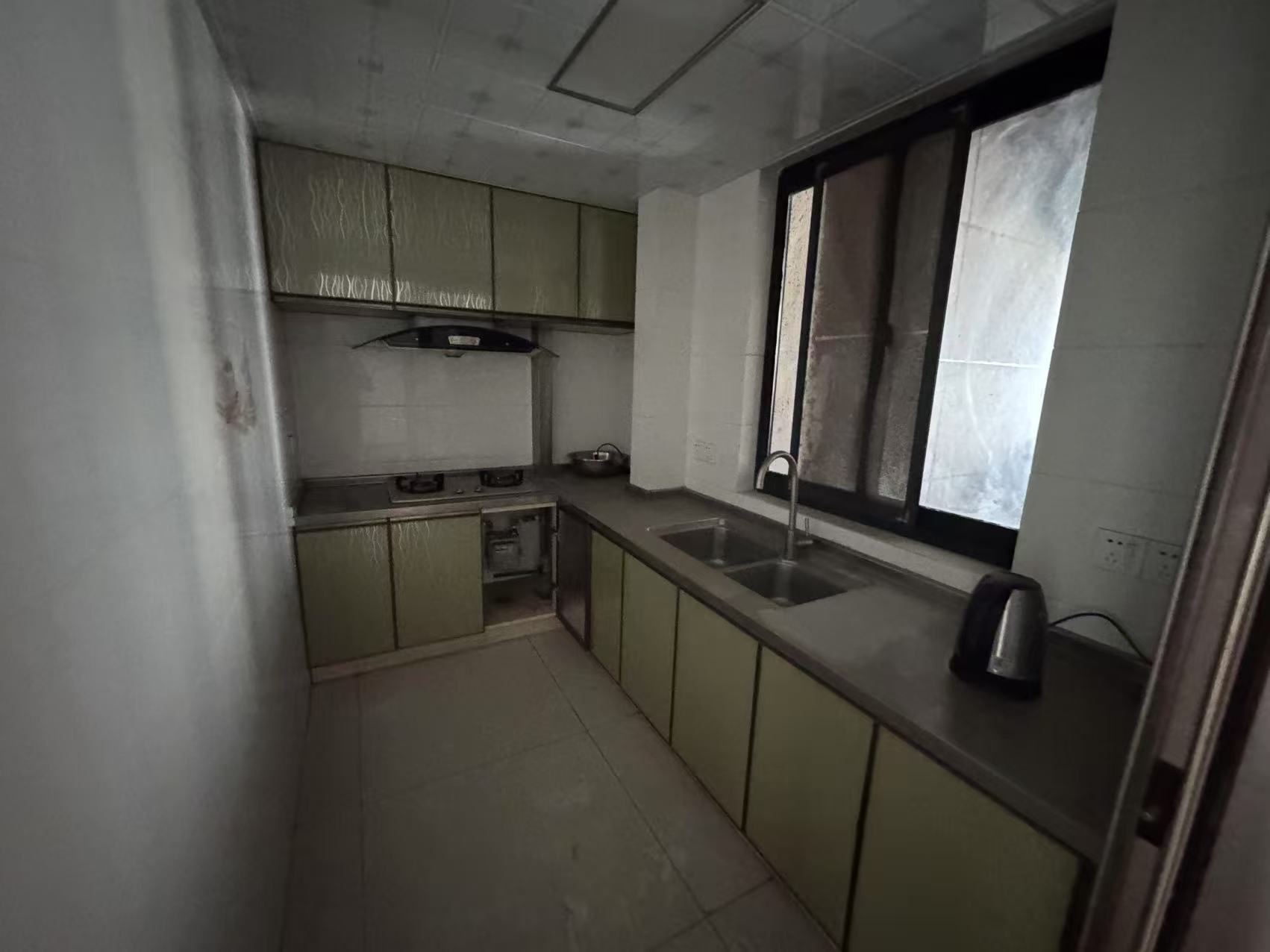 朝阳花苑 2室2厅1卫 90m&sup2;