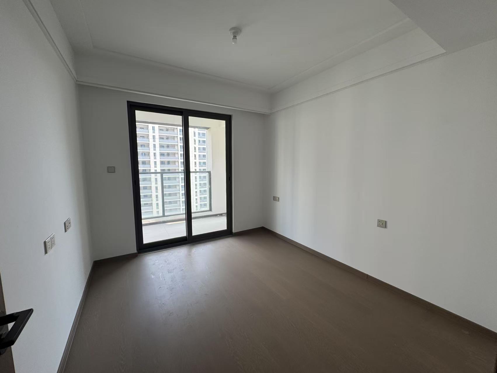 华宇锦绣澜湾 4室2厅2卫 143m&sup2;