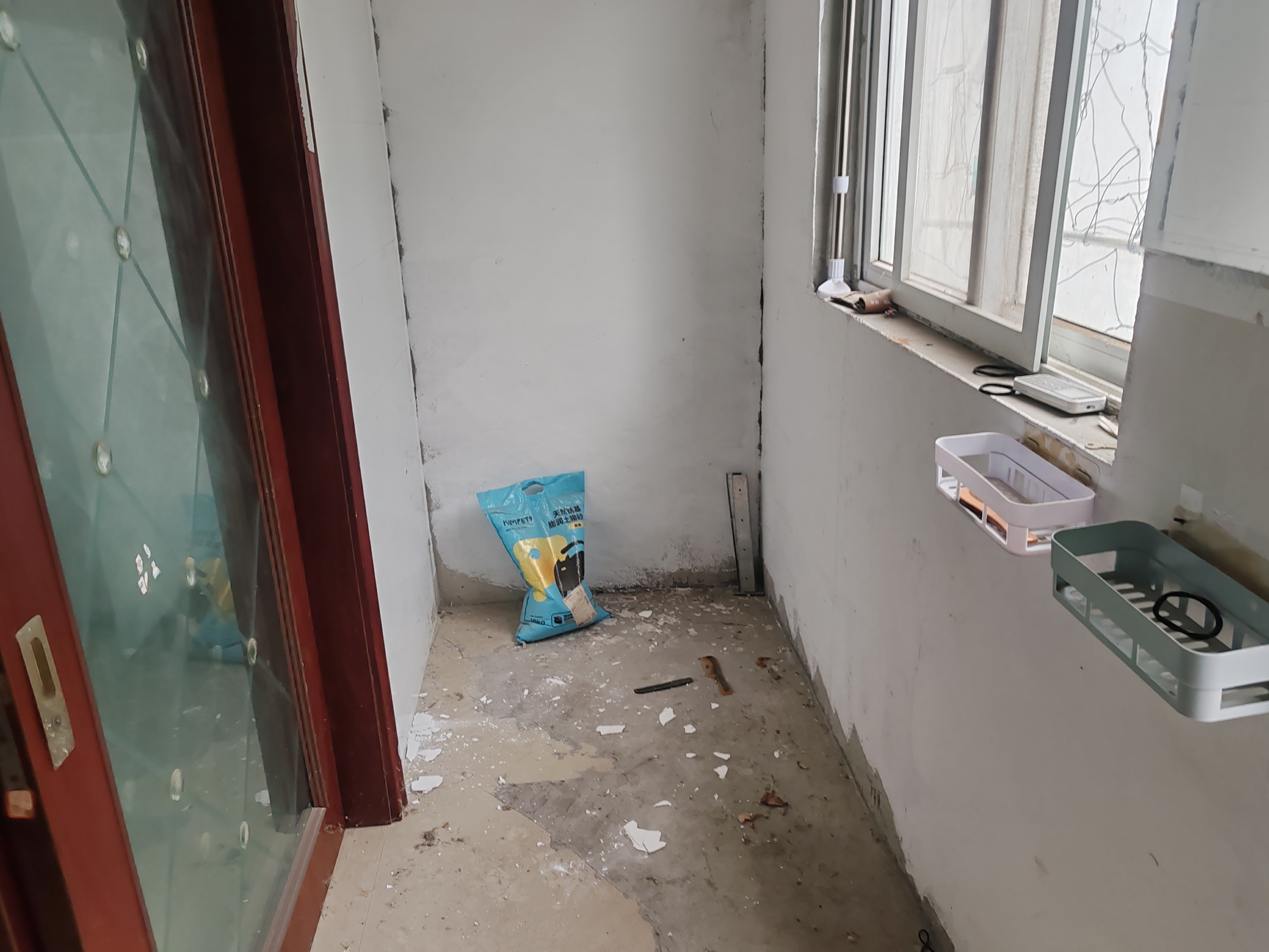 郭里园 3室1厅1卫 68.39m&sup2;