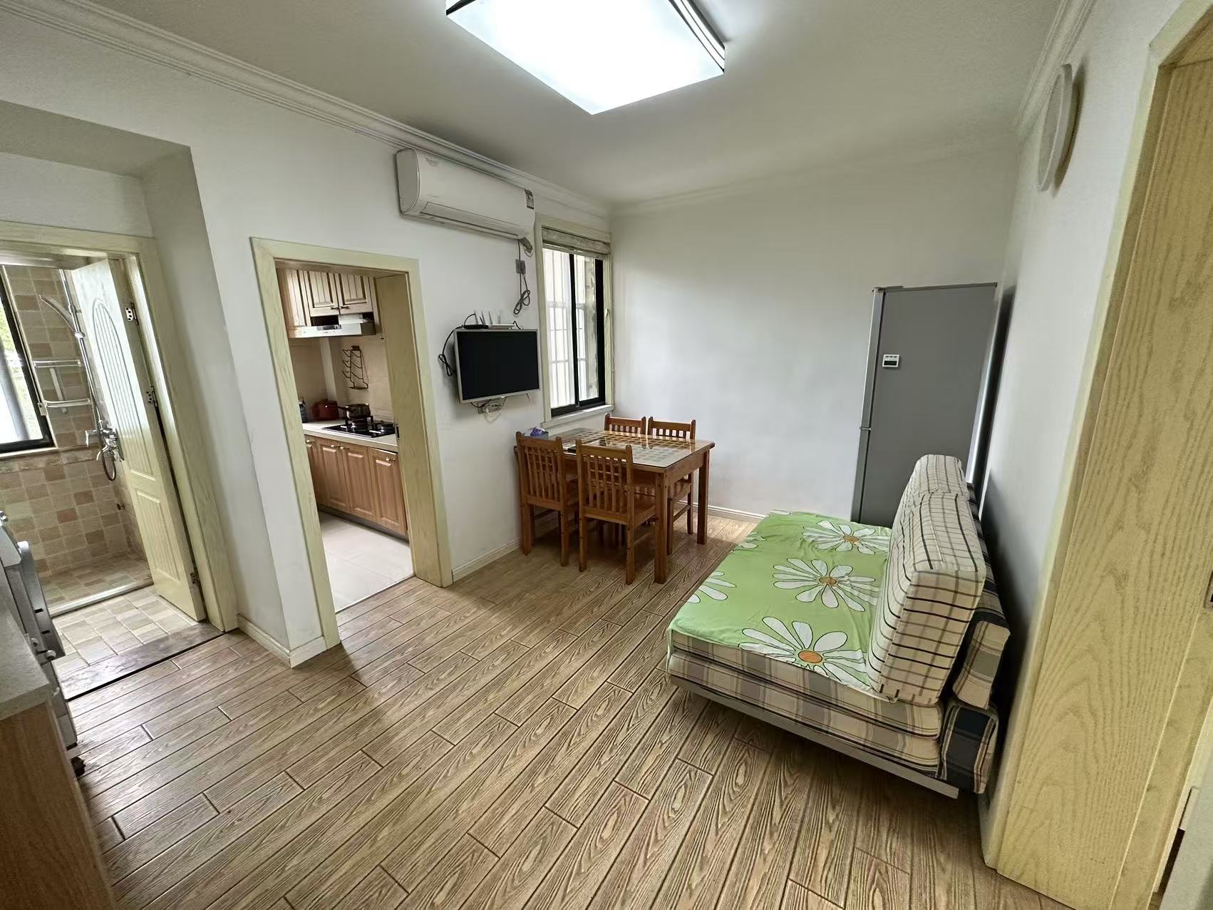 银花苑 2室1厅1卫 66m²