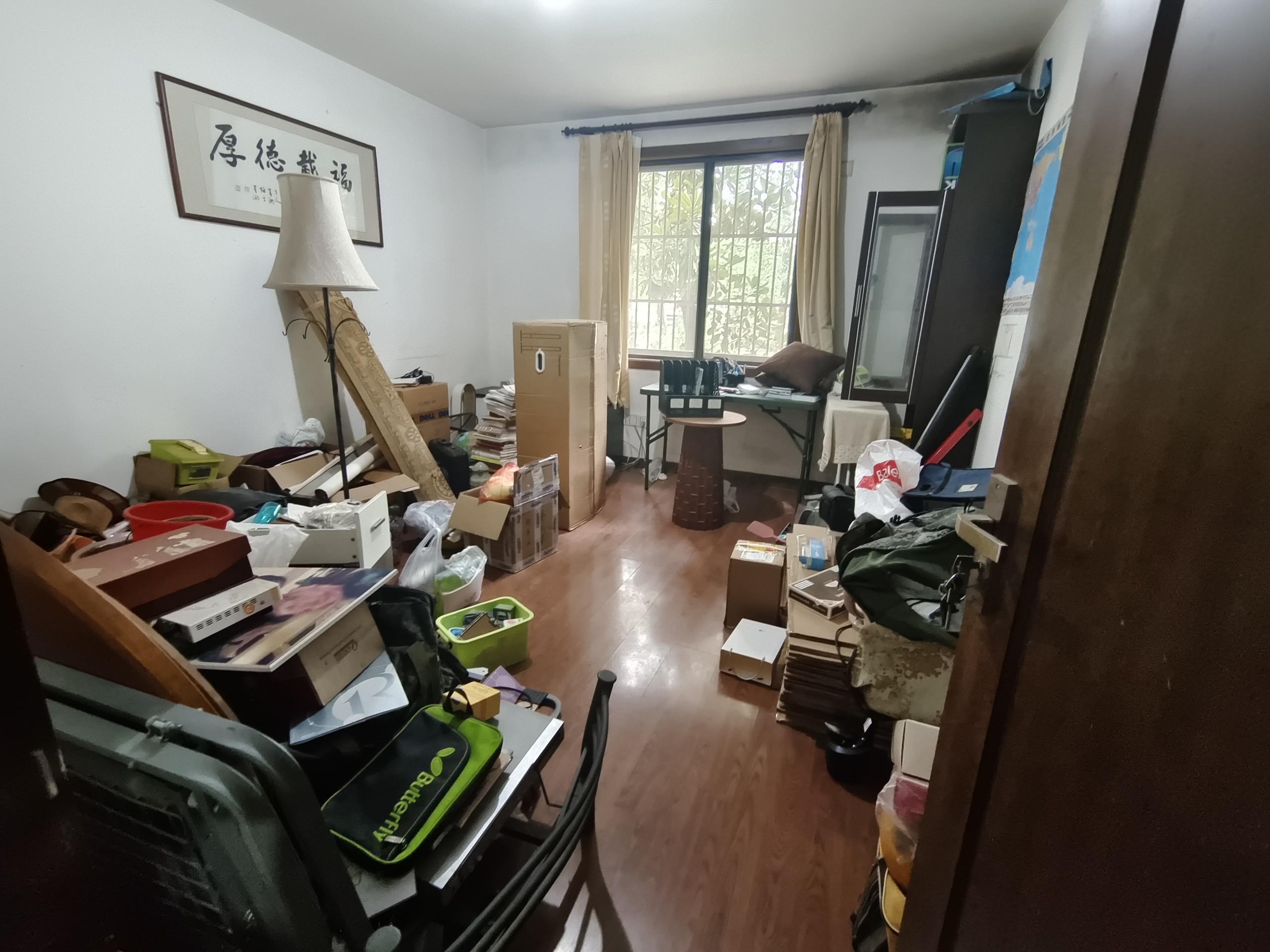 星湖花园 3室2厅2卫 158.22m&sup2;