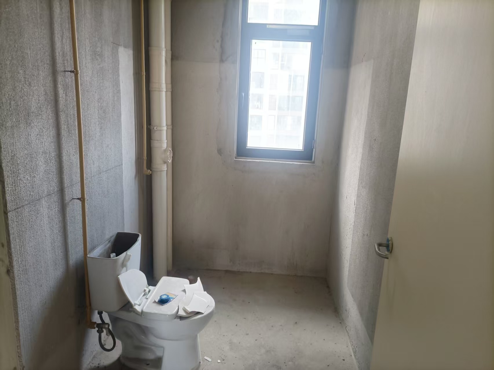 绿地新里城 3室2厅2卫 106m&sup2;