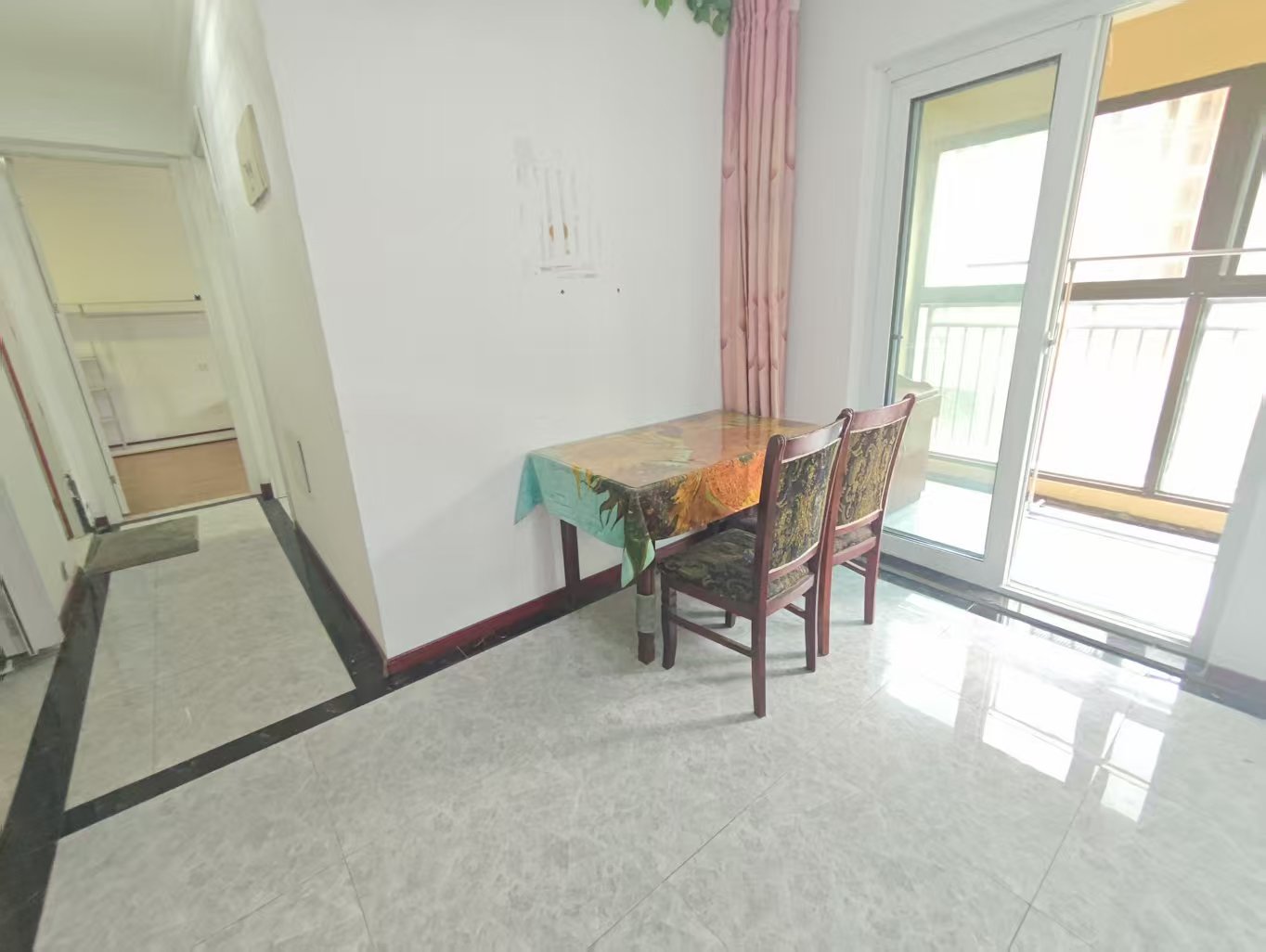 世茂九龙庭 2室2厅1卫 89m²