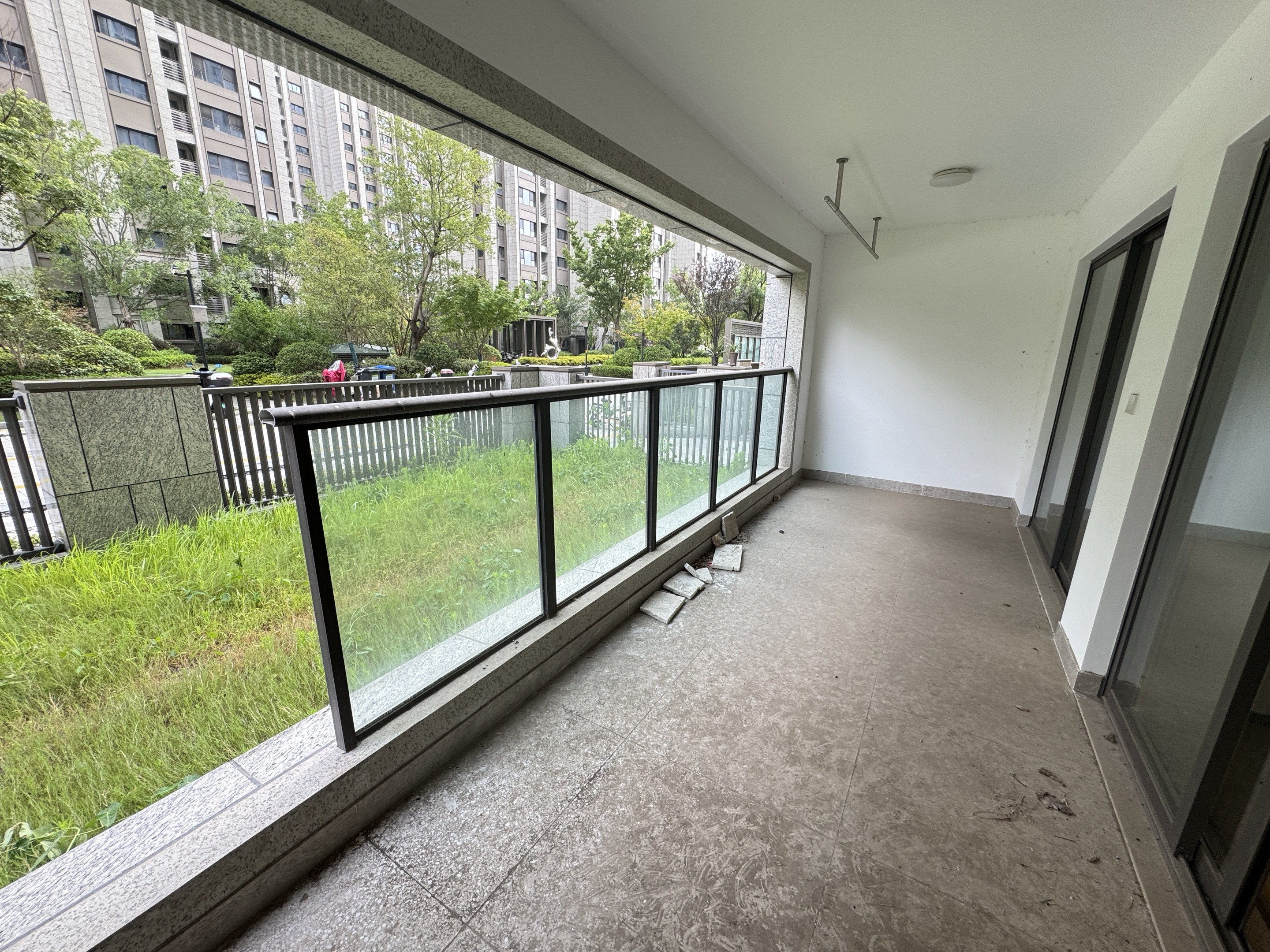 远创东樾 3室2厅2卫 310.00m&sup2;