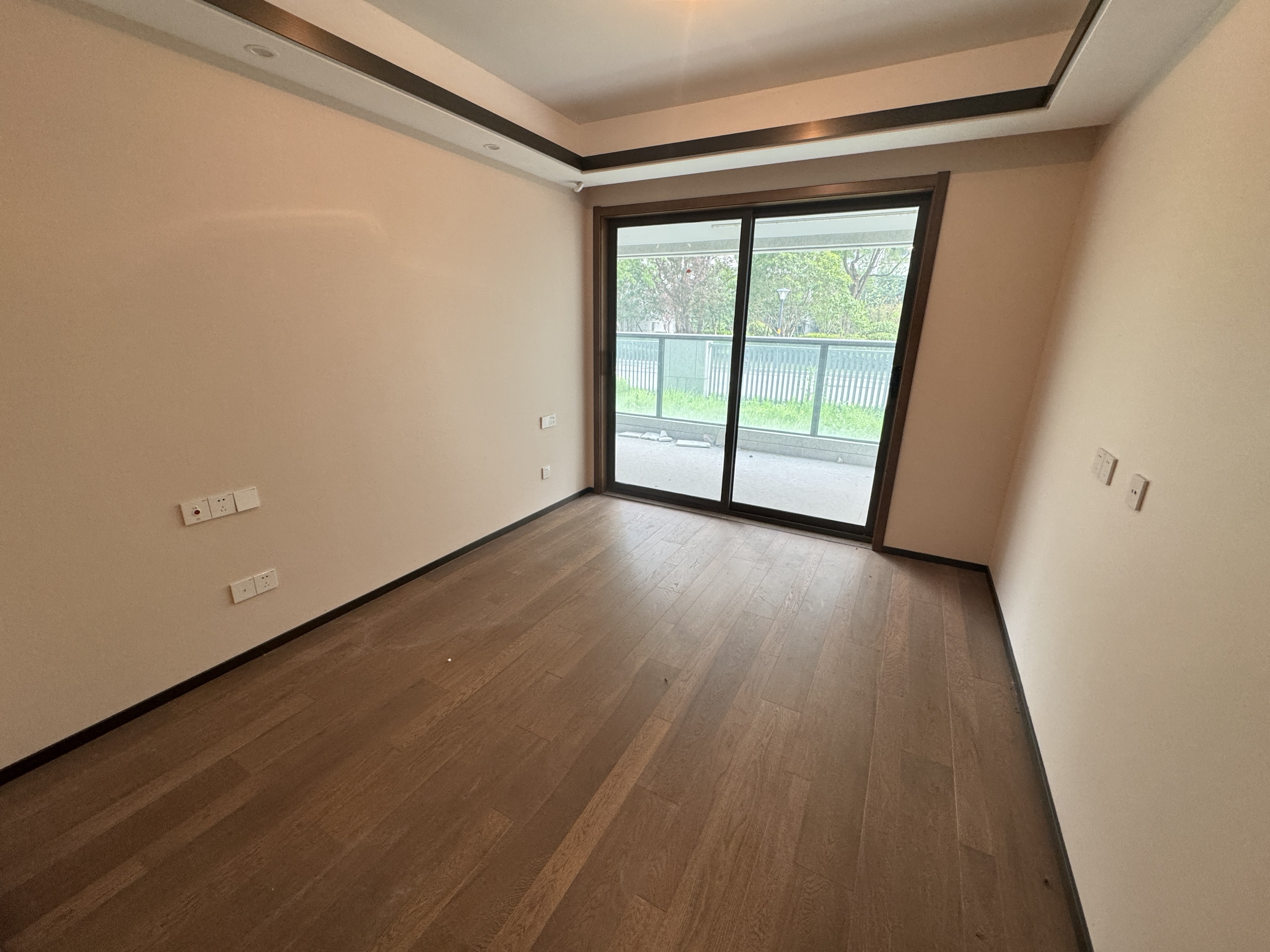 远创东樾 3室2厅2卫 310.00m&sup2;