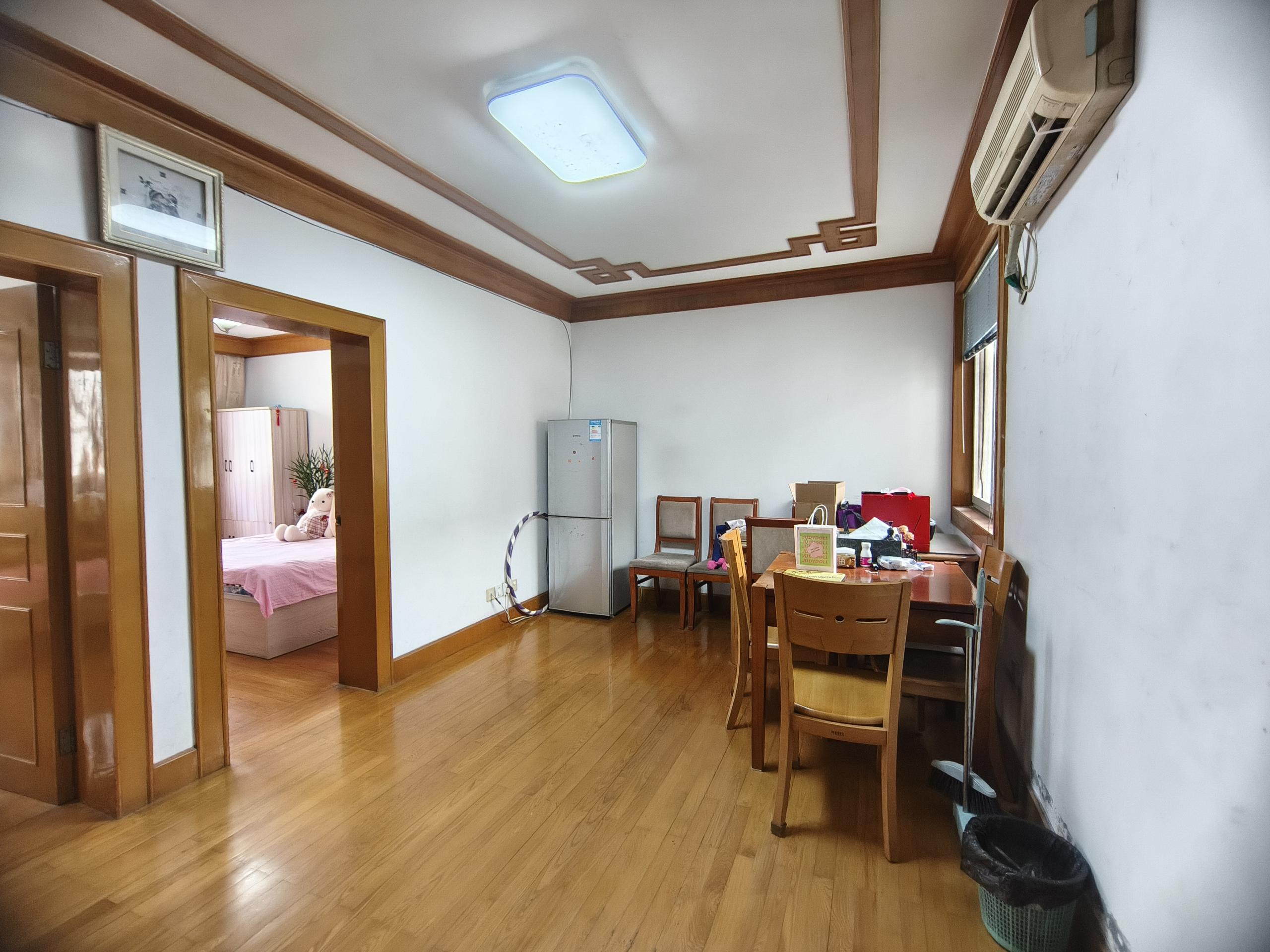 文峰新村 2室1厅1卫 69.88m&sup2;
