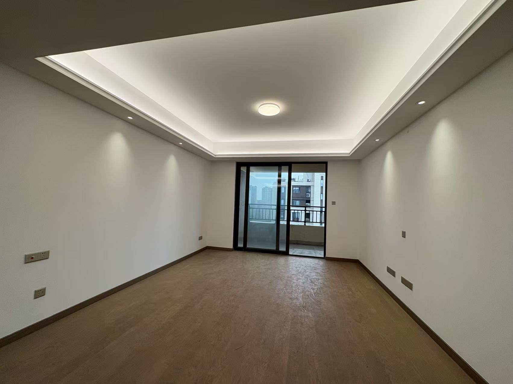 中海上东区 3室1厅2卫 125.32m&sup2;