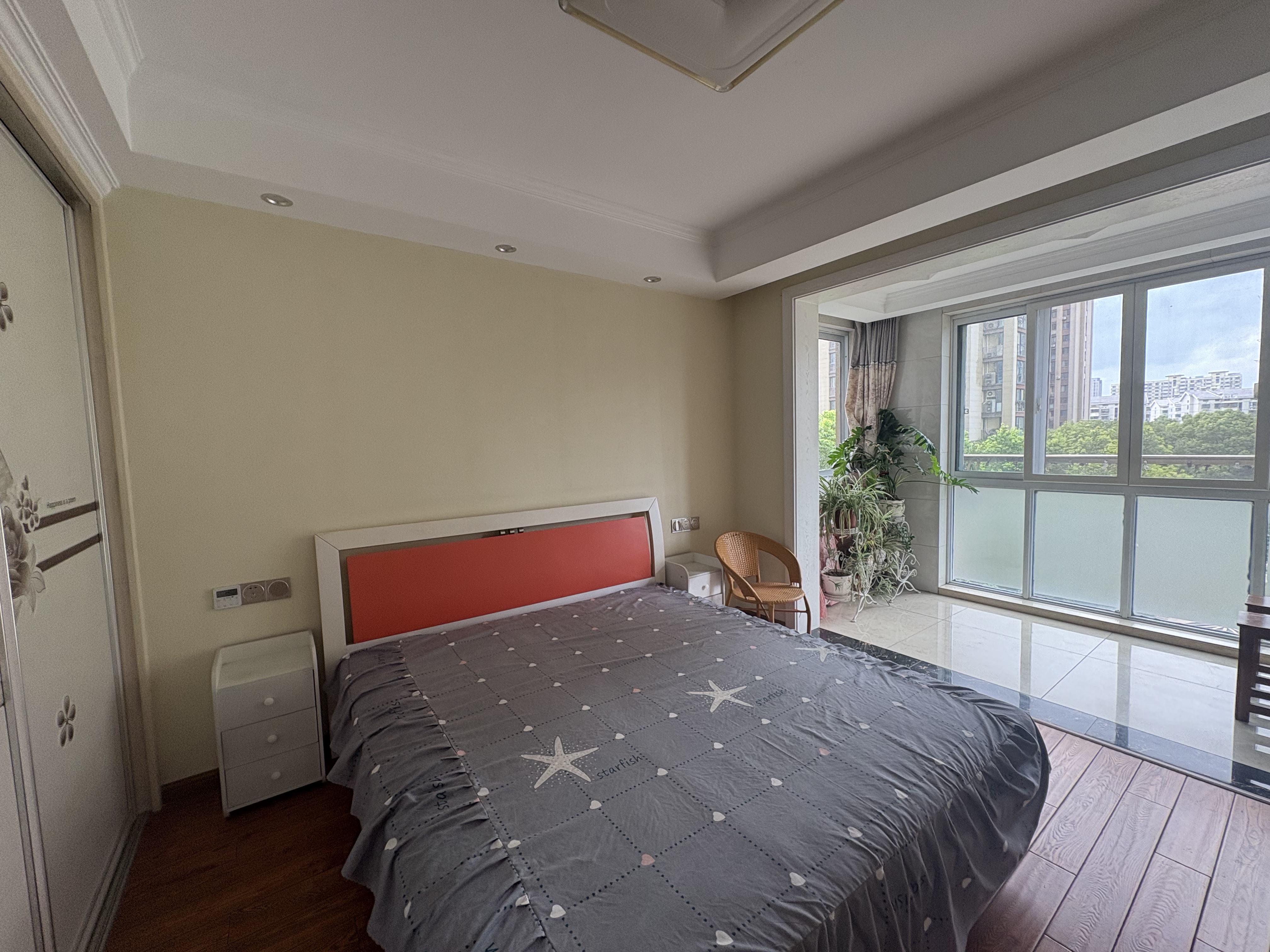 盛和花半里 3室2厅1卫 129.02m&sup2;