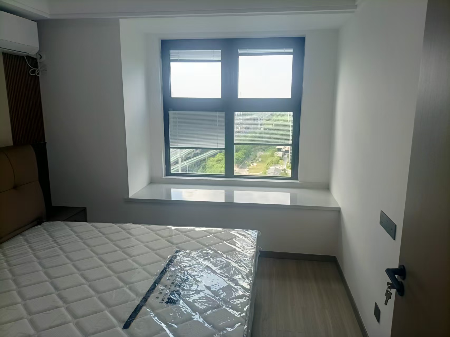 绿地新里城 3室1厅1卫 91m&sup2;