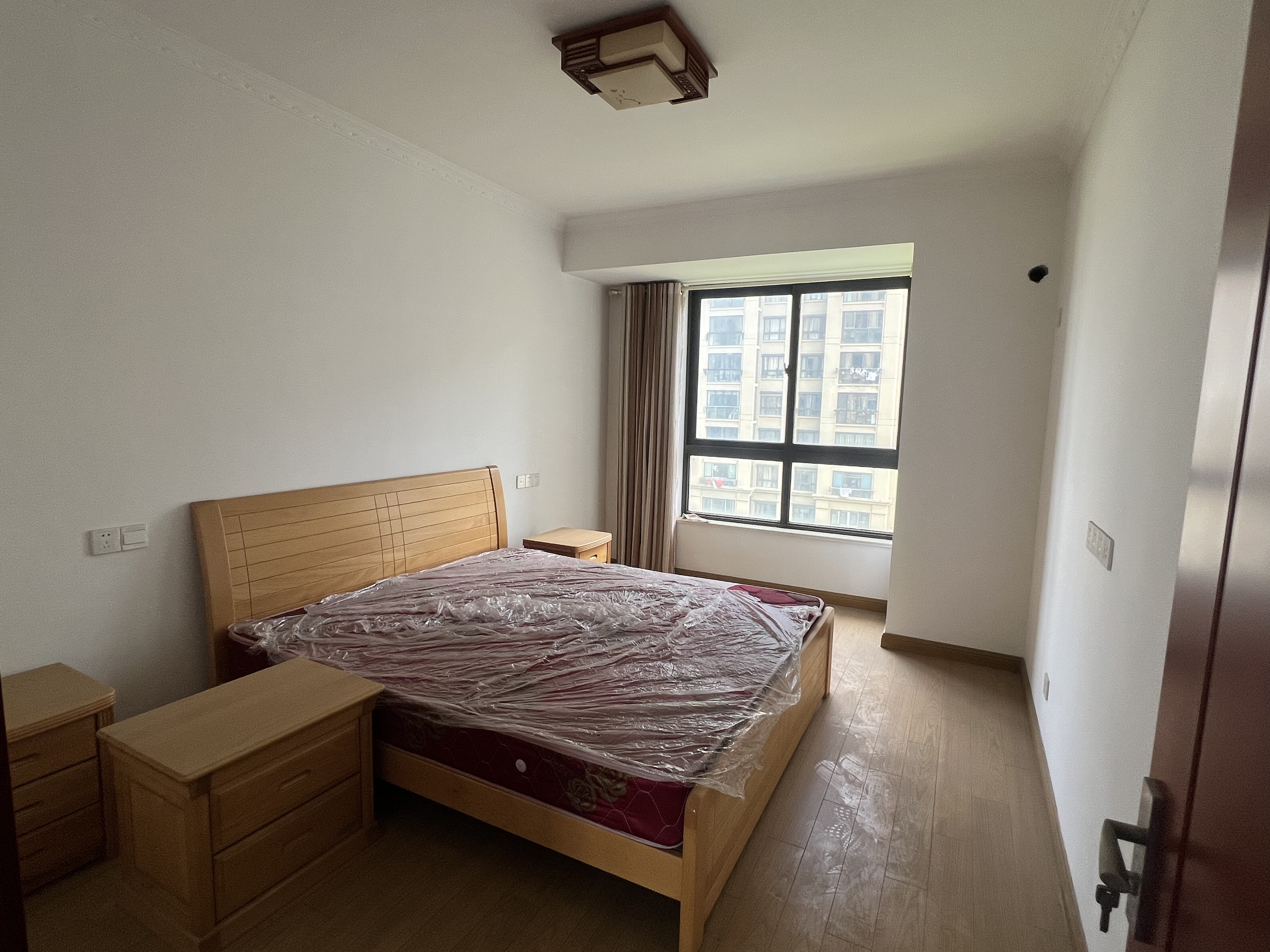 和融&bull;优山美地名邸 2室2厅1卫 96.41m&sup2;