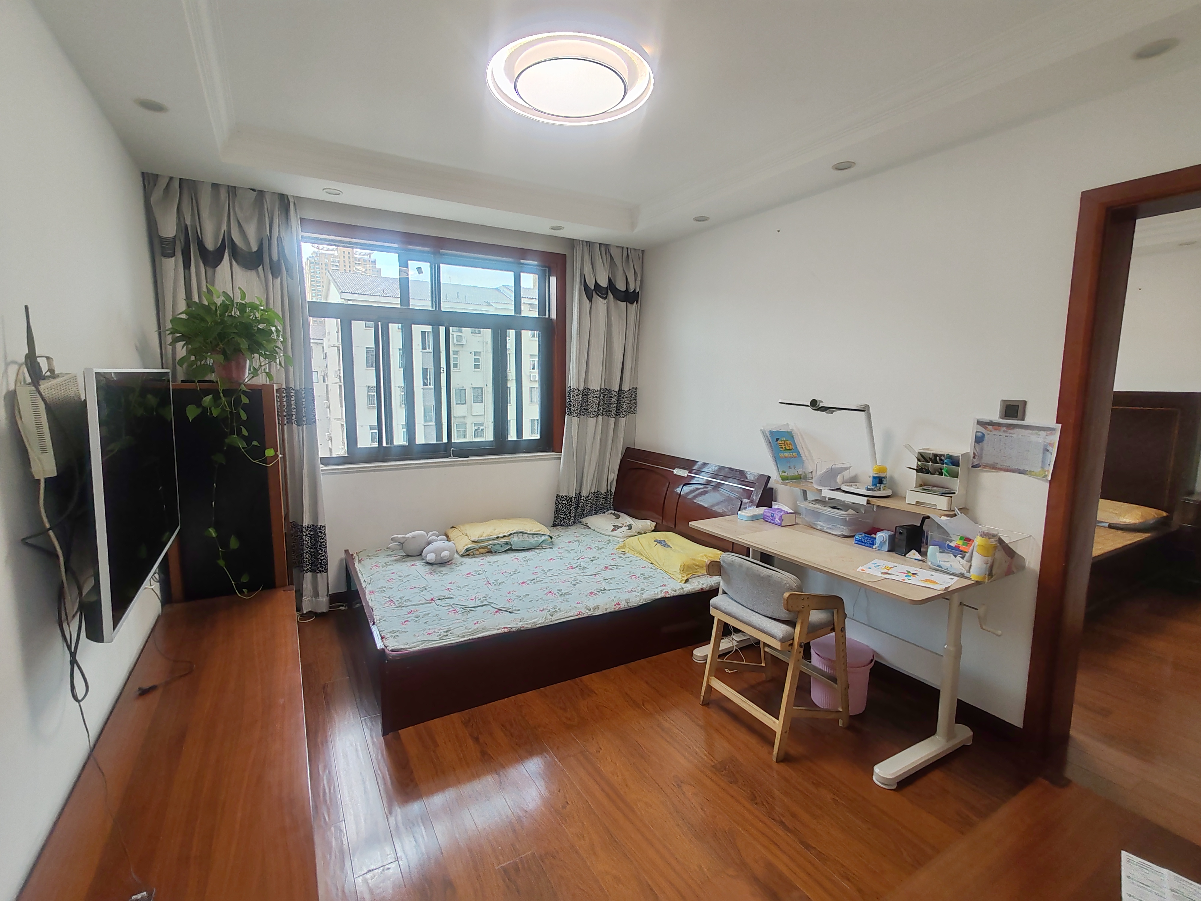 学田苑 3室1厅1卫 80m&sup2;