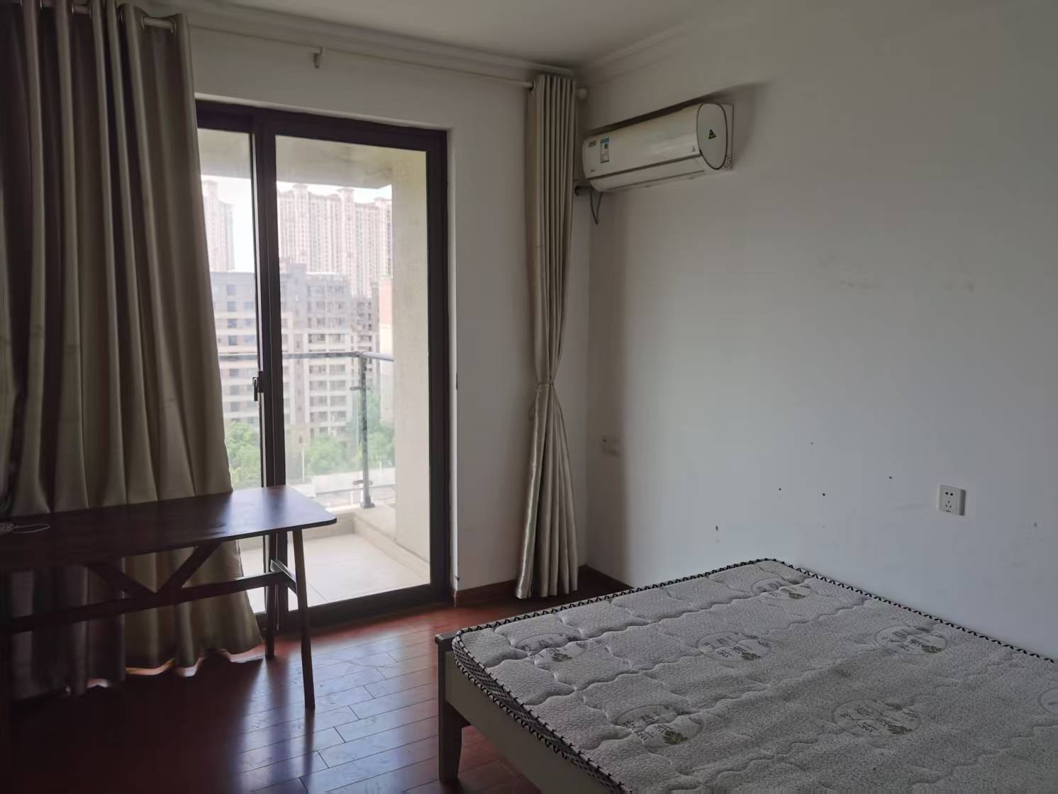 南通碧桂园翡翠华府 4室2厅2卫 142m&sup2;