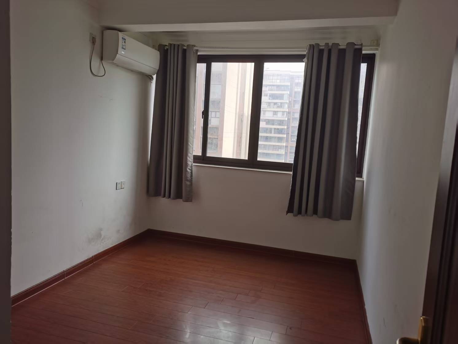 南通碧桂园翡翠华府 4室2厅2卫 142m&sup2;