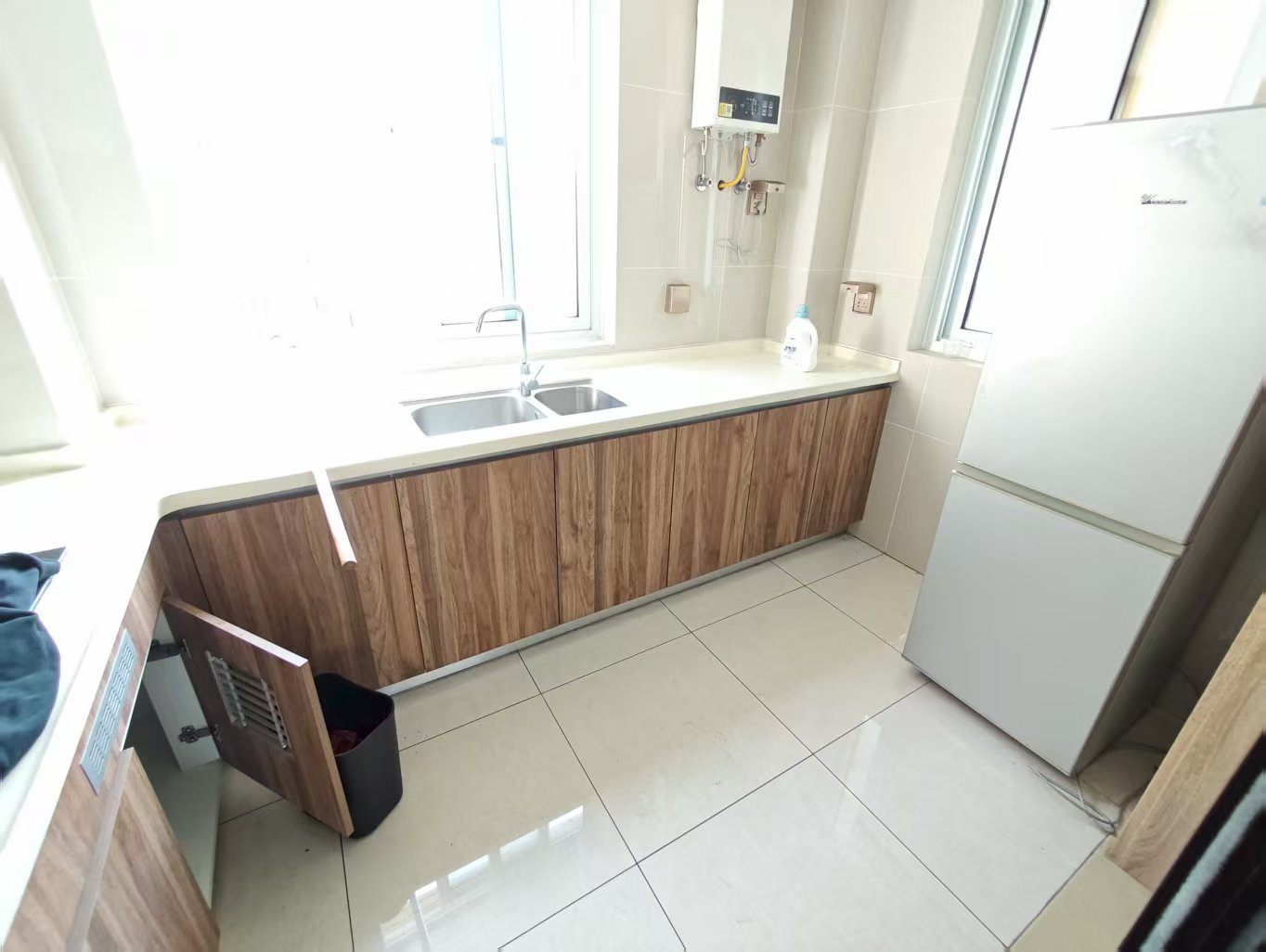世茂九龙庭 3室2厅2卫 125m&sup2;