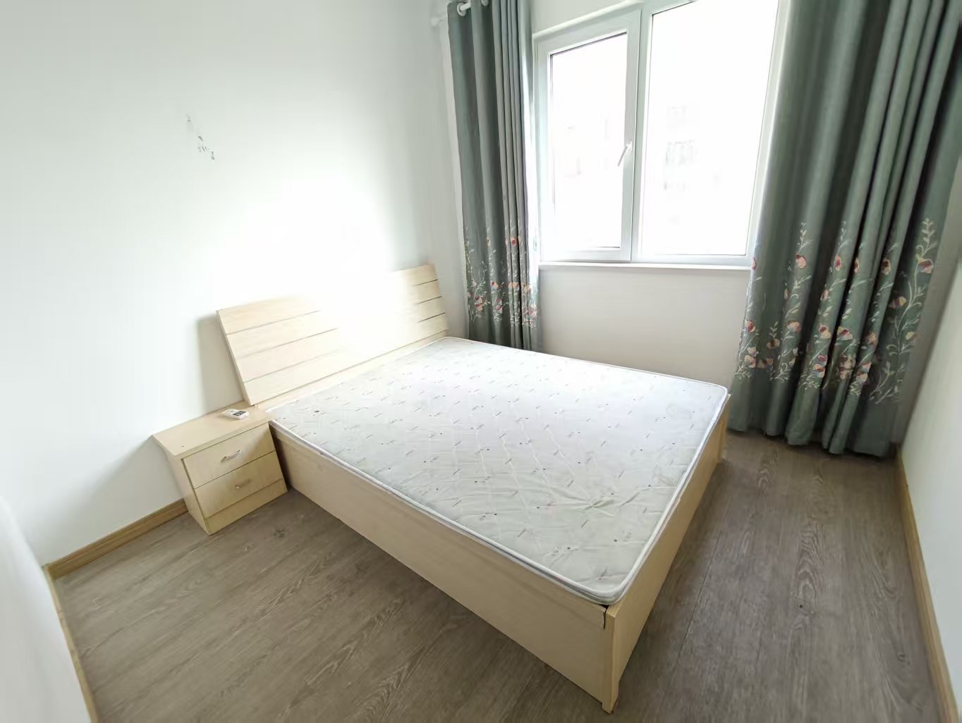 世茂九龙庭 3室2厅2卫 125m&sup2;