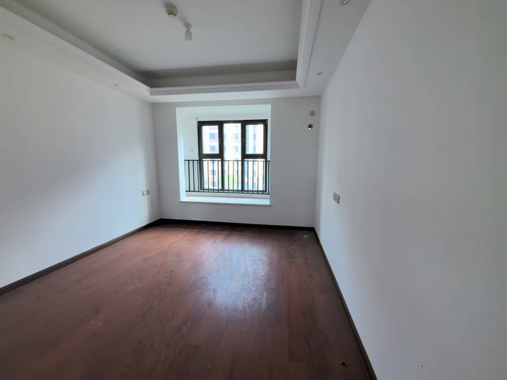 富力院士廷 4室2厅2卫 136.85m&sup2;