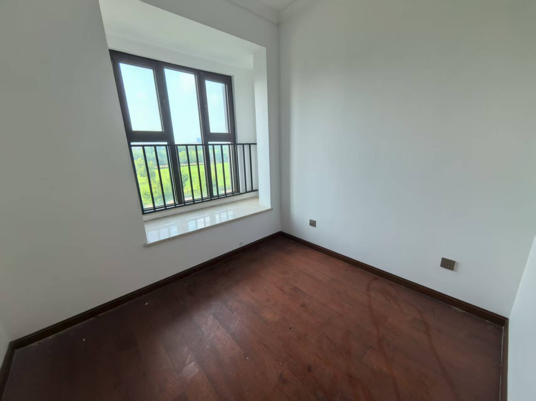 富力院士廷 4室2厅2卫 136.85m&sup2;