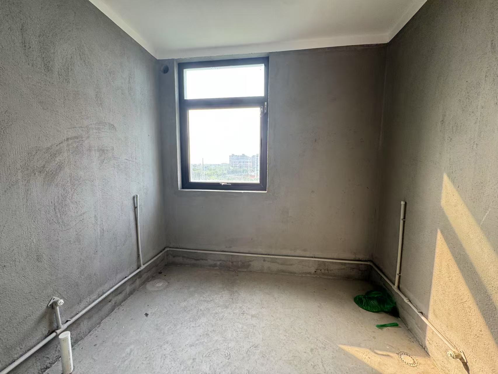 万濠山庄 4室2厅2卫 1660.00m&sup2;