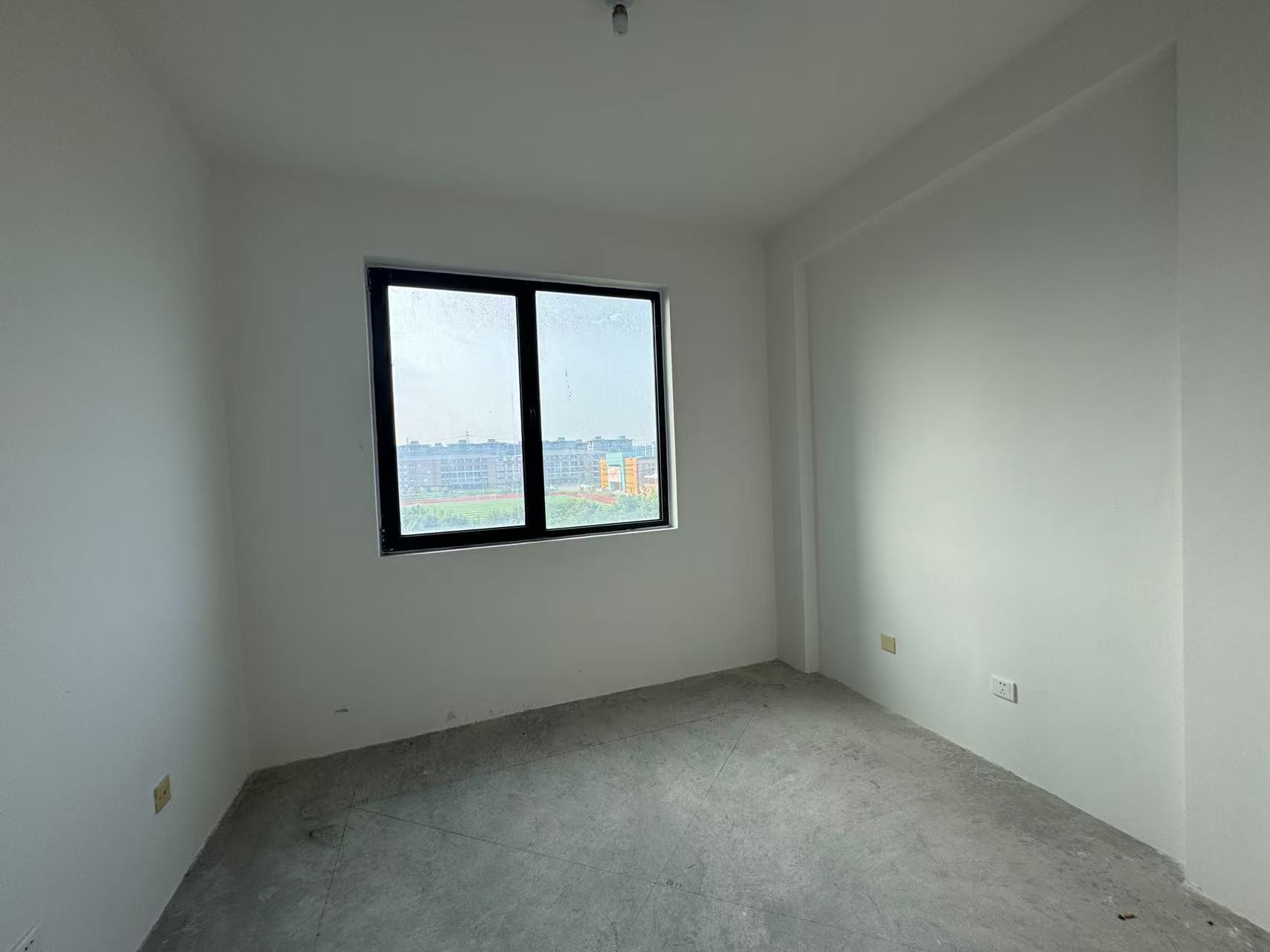 万濠山庄 4室2厅2卫 1660.00m&sup2;