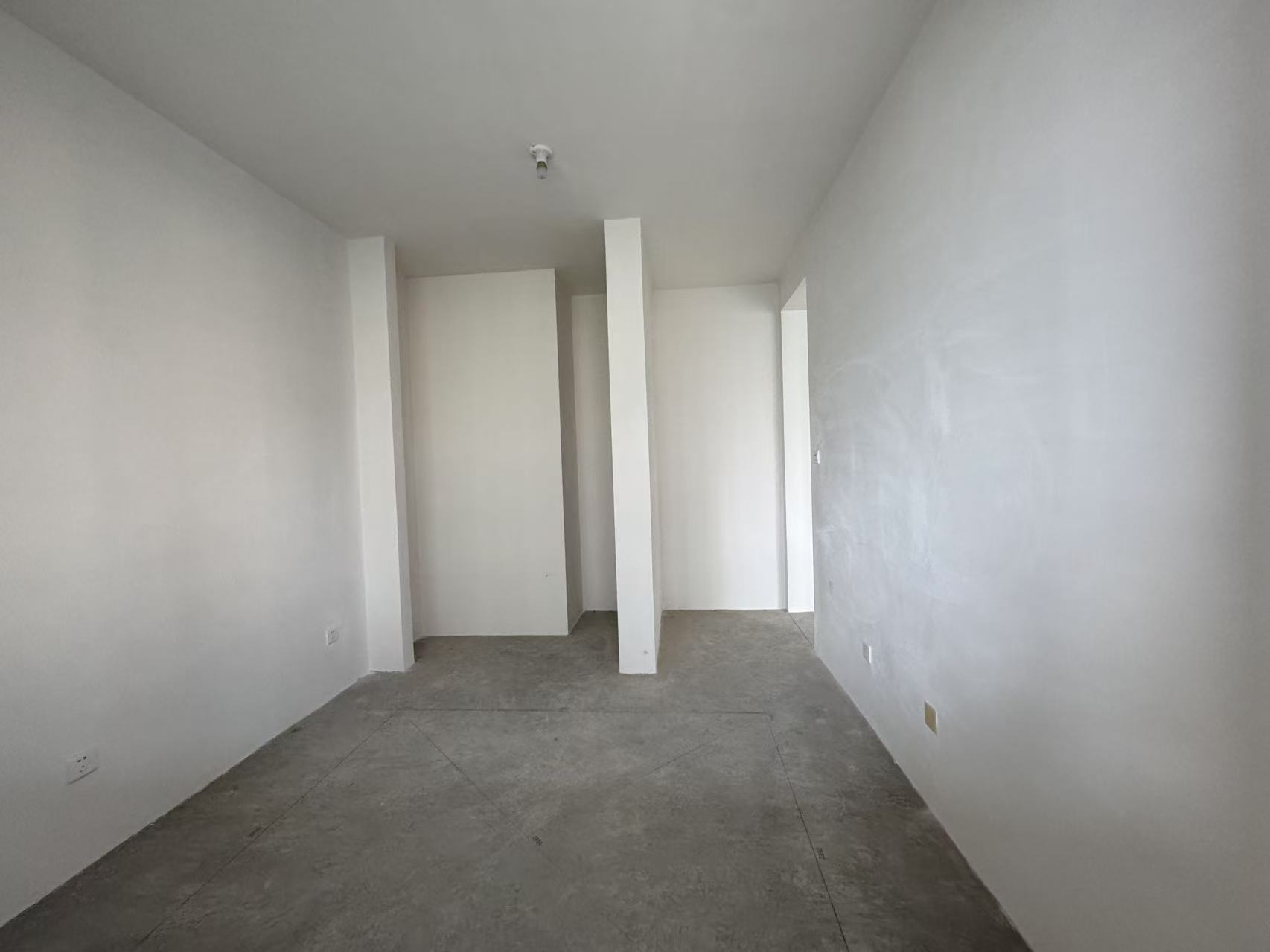 万濠山庄 4室2厅2卫 1660.00m&sup2;