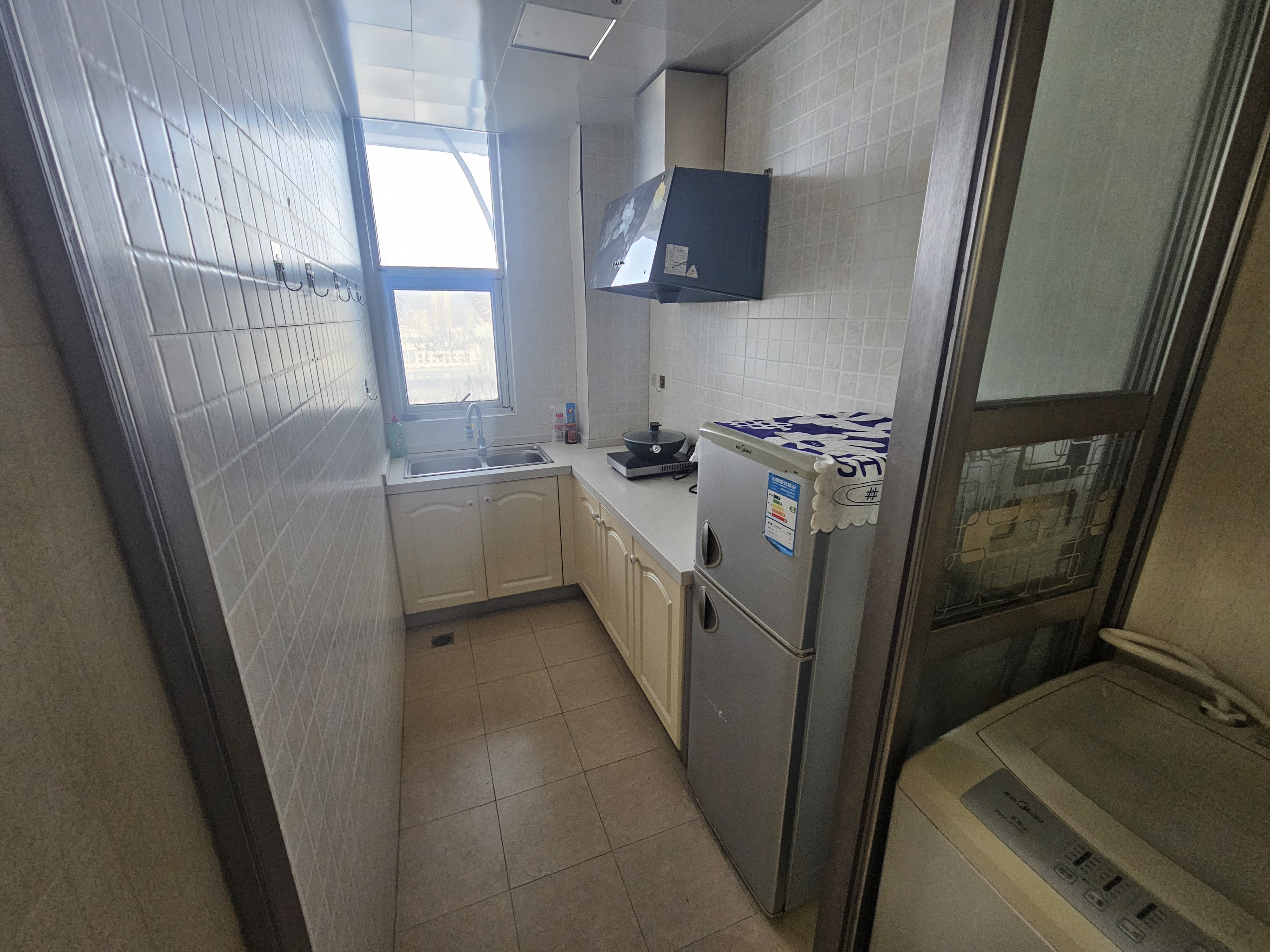 涌鑫八达通广场 1室1厅1卫 41m&sup2;