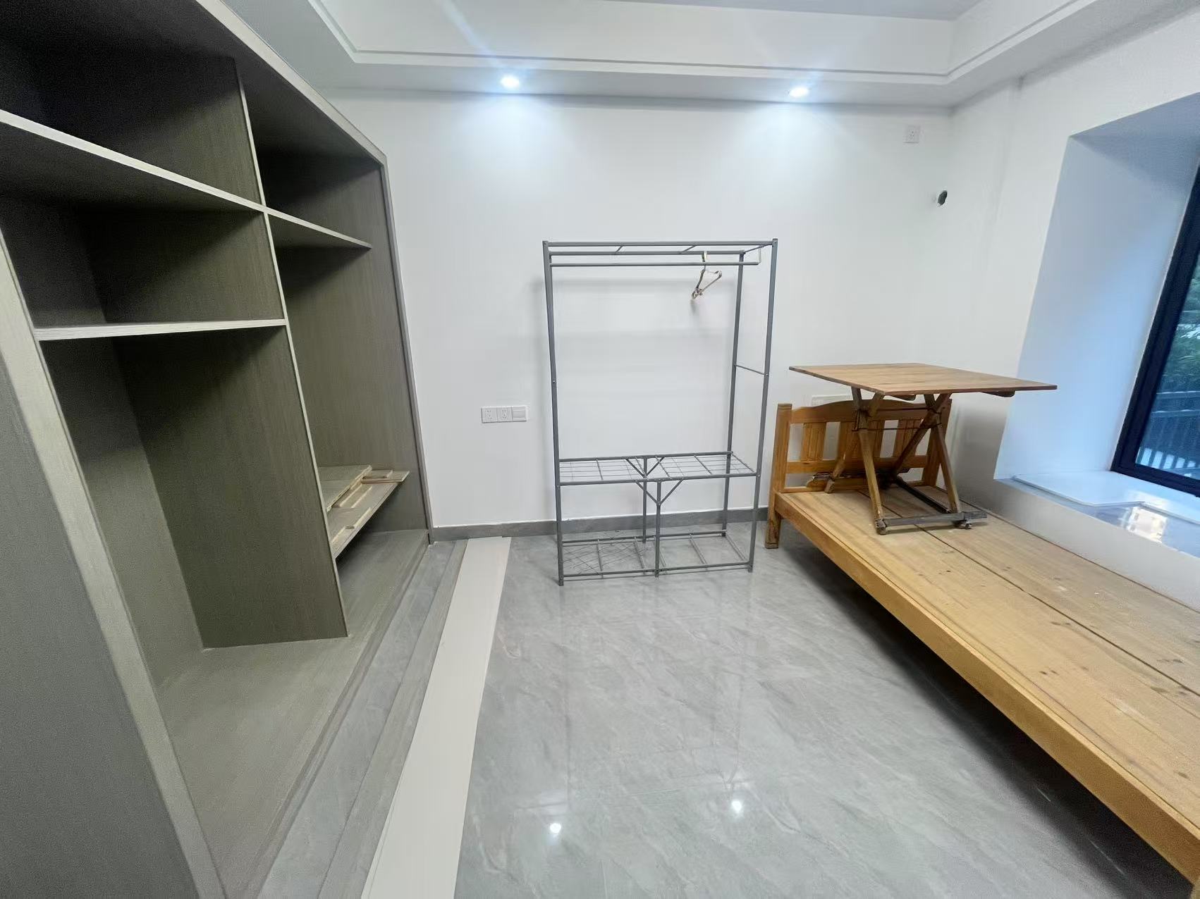 华强城 1室1厅1卫 89m&sup2;