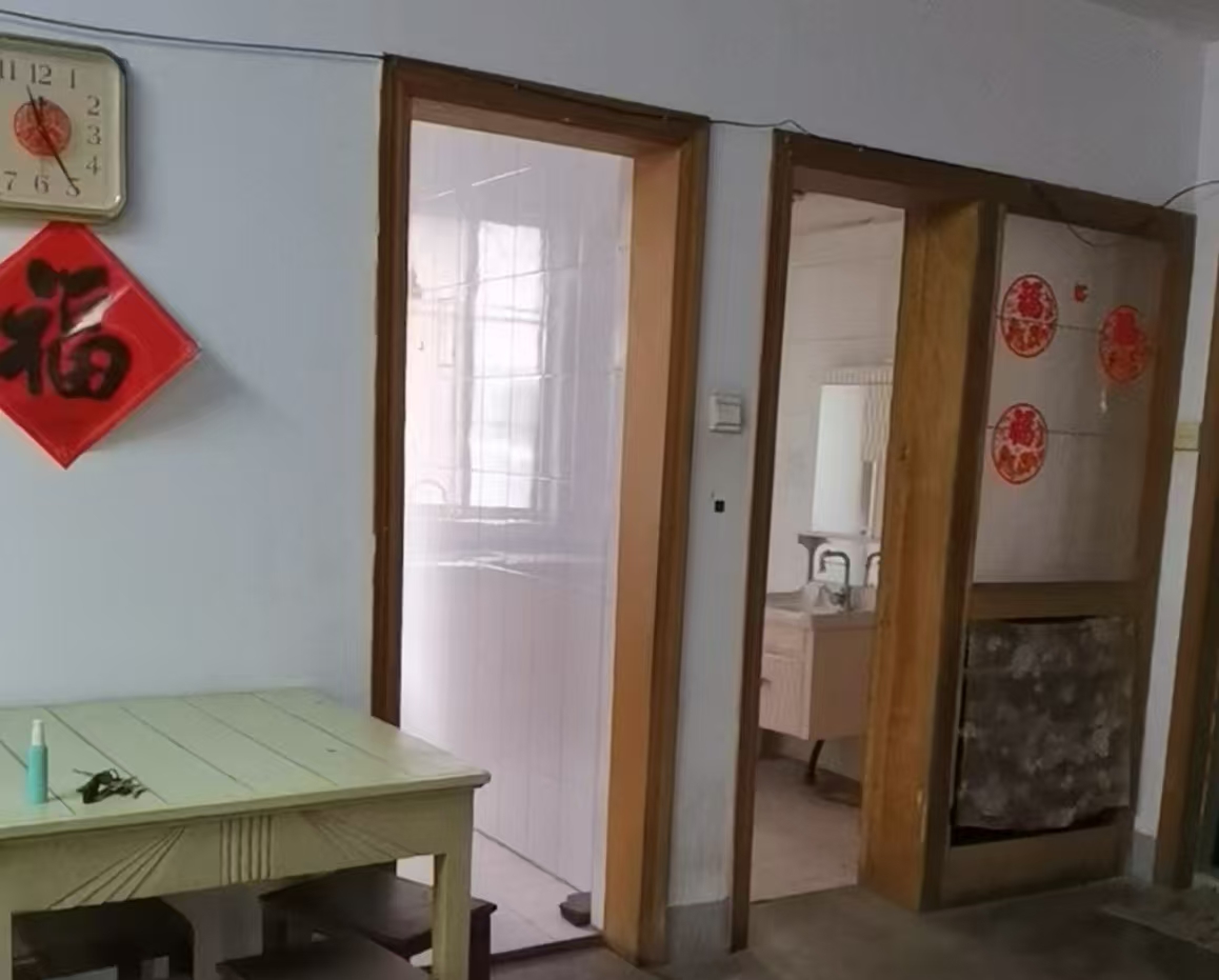 北濠桥东村 3室2厅1卫 86m²