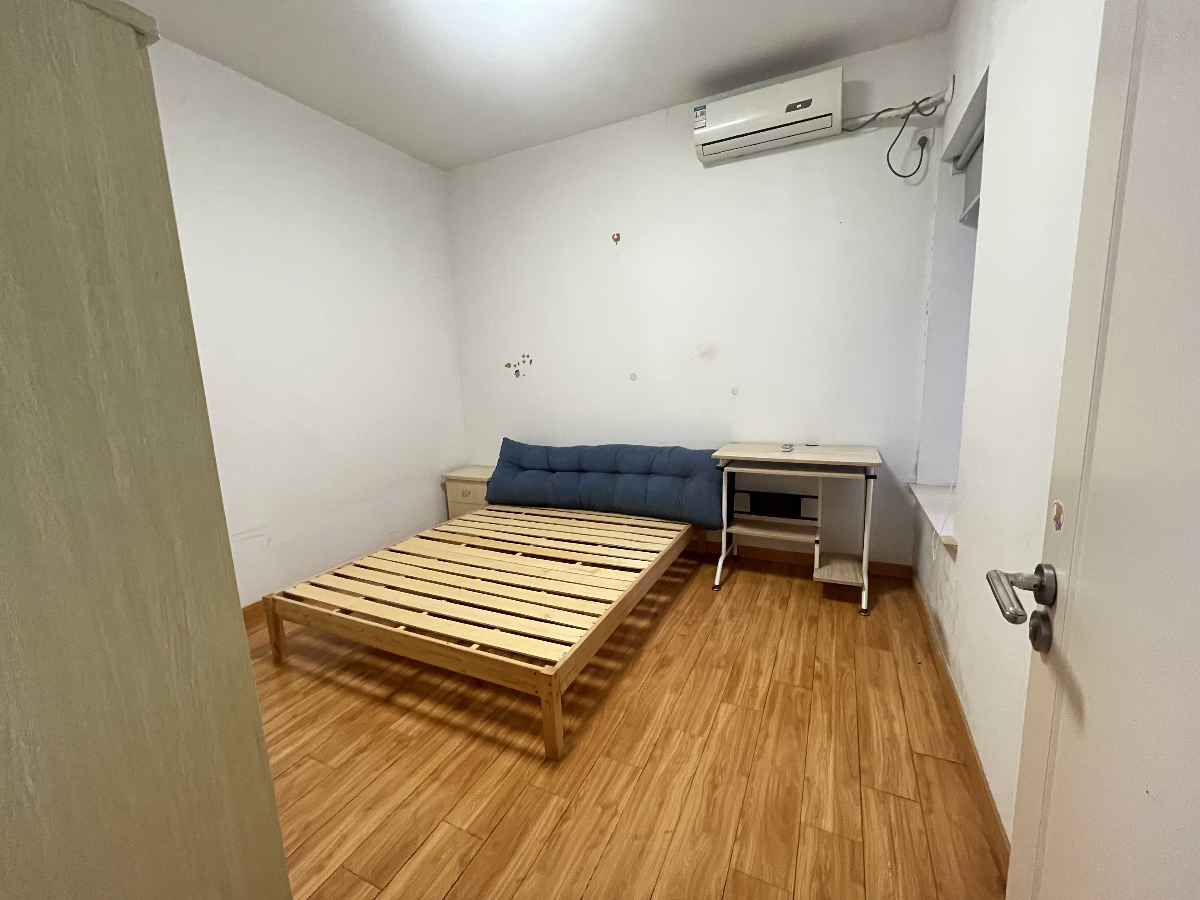 华强城 2室2厅1卫 90.6m&sup2;