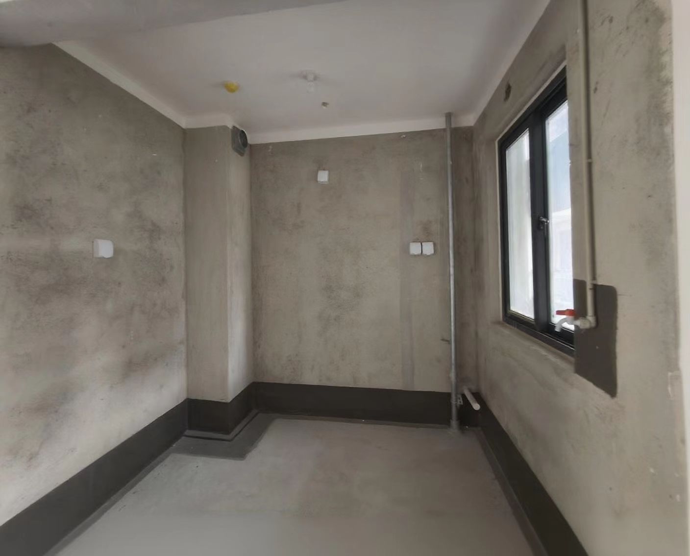 东时区 3室2厅1卫 93m&sup2;