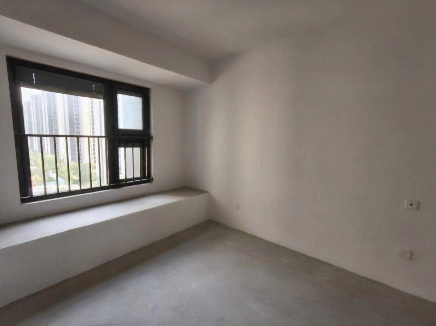 东时区 3室2厅1卫 93m&sup2;