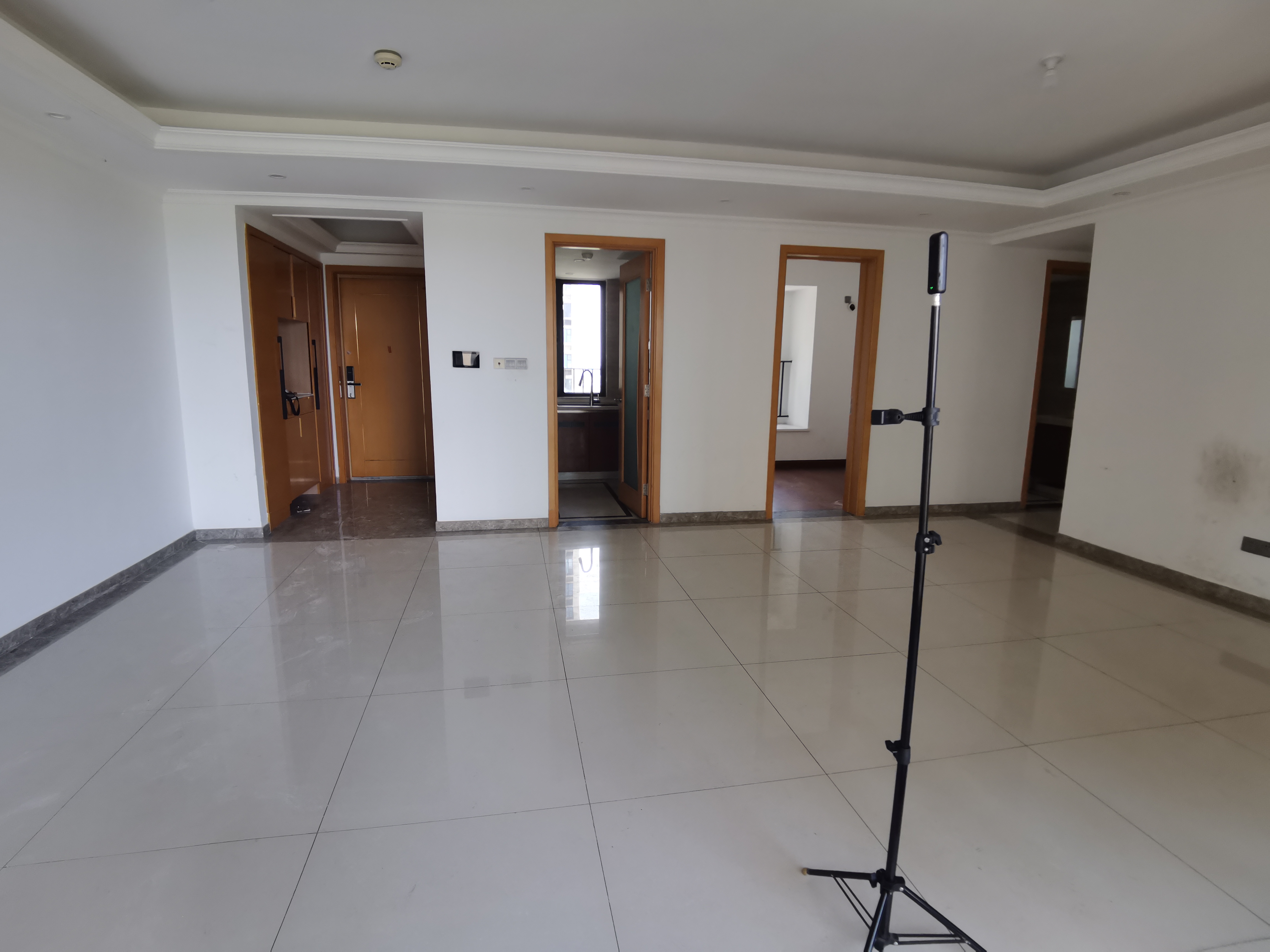 富力院士廷 4室2厅2卫 143m²
