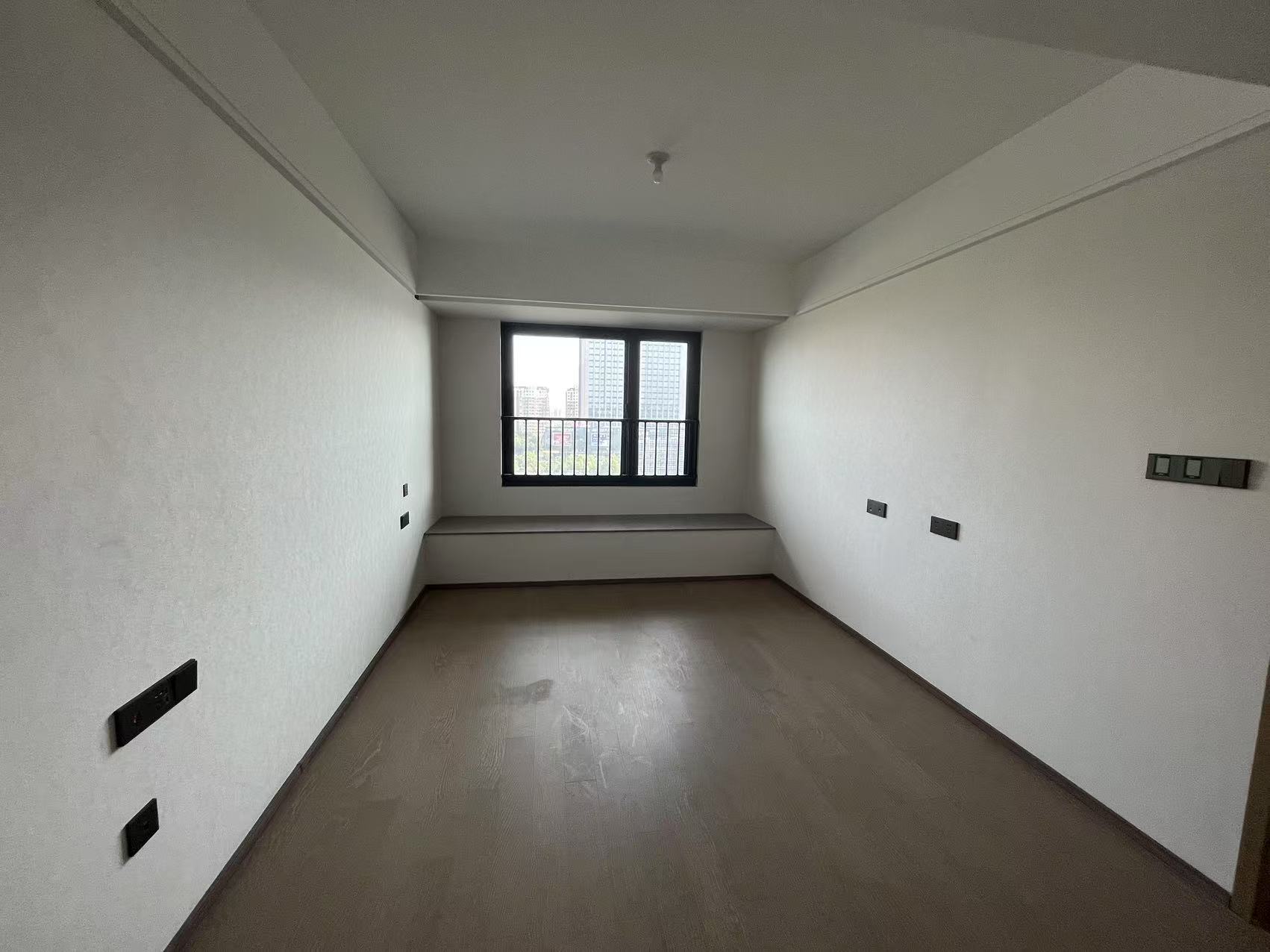 万科官山望 3室2厅2卫 115m&sup2;