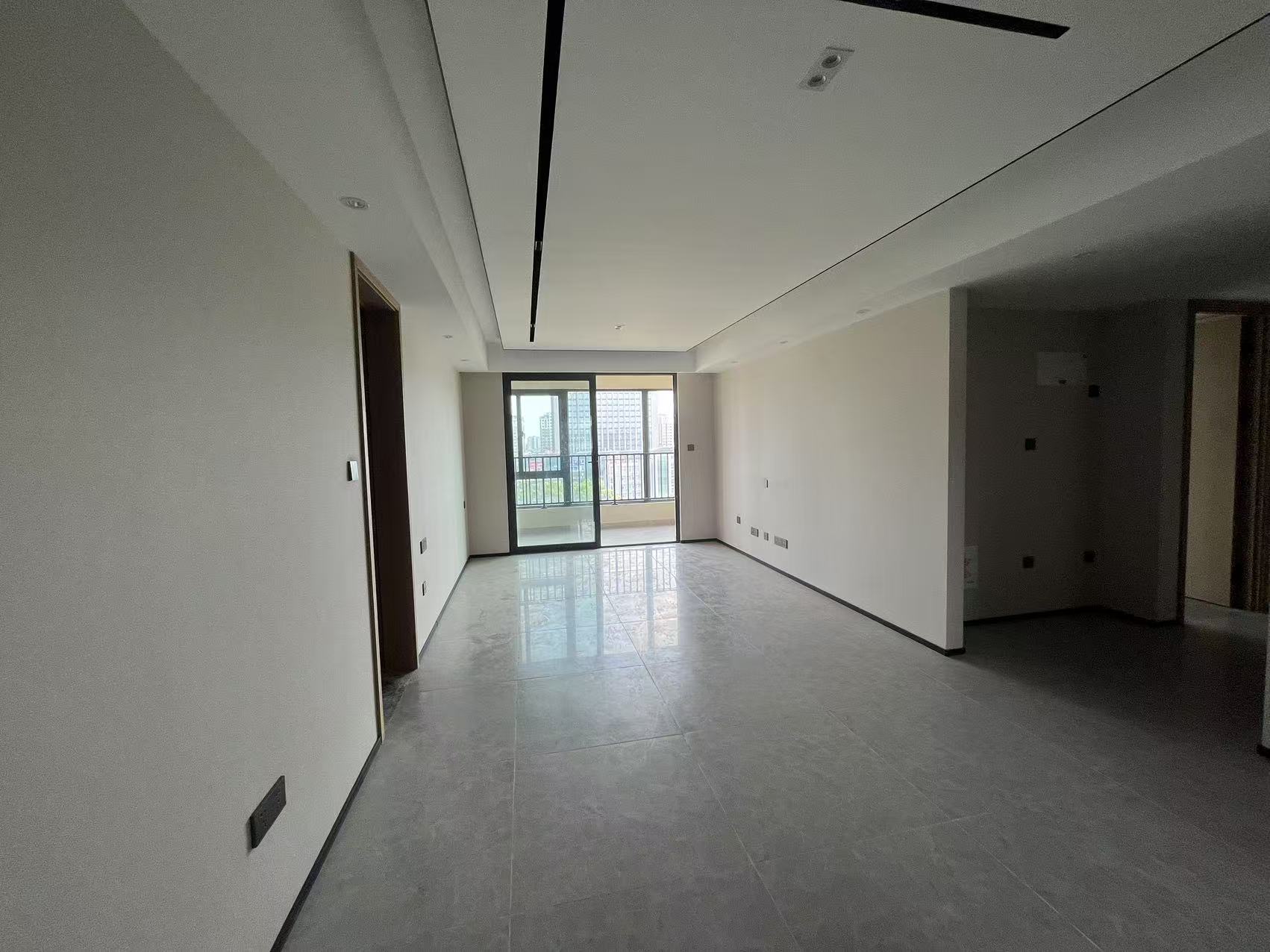 万科官山望 3室2厅2卫 115m²