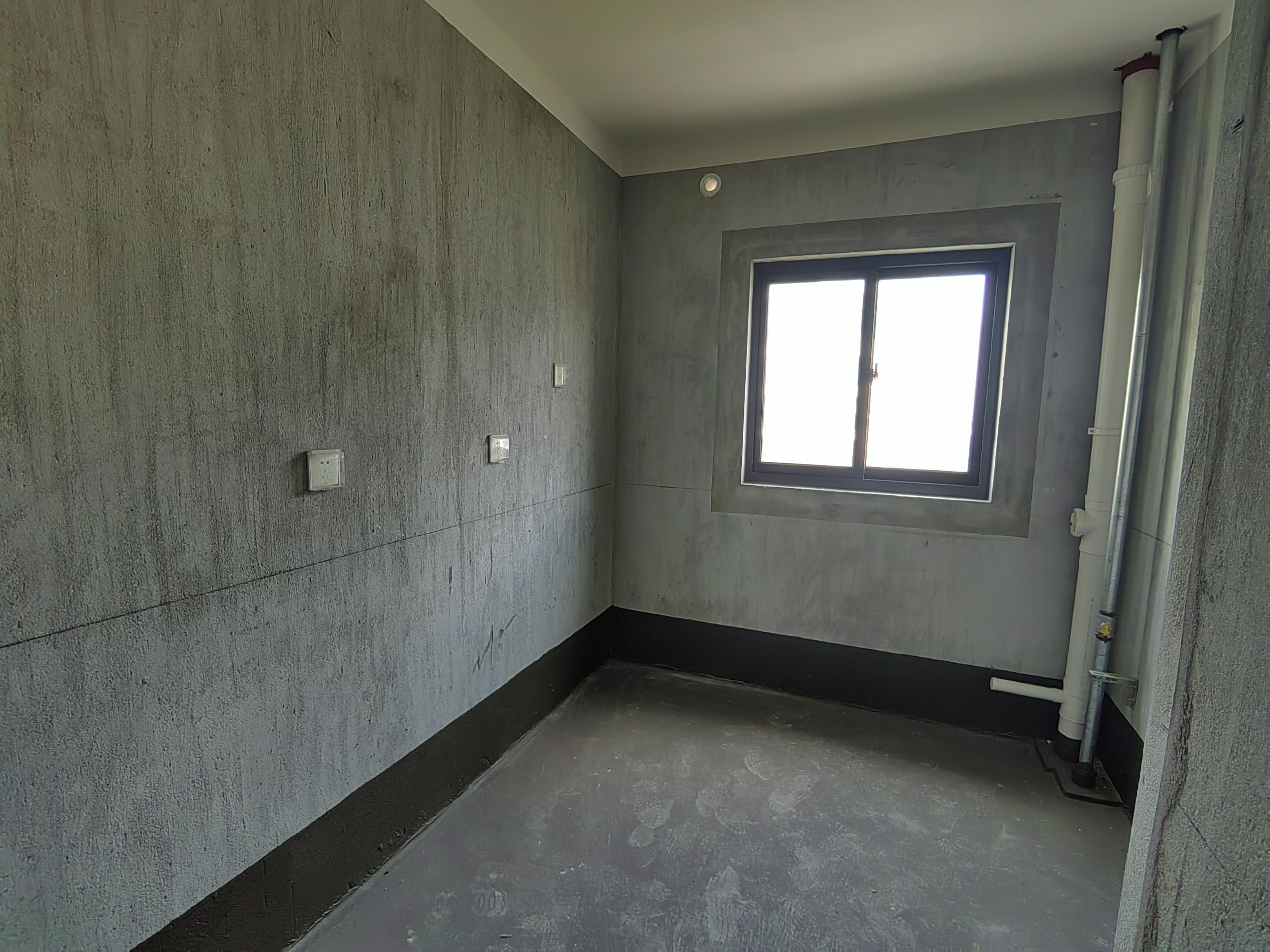 金溪漫花园 4室2厅2卫 166m&sup2;