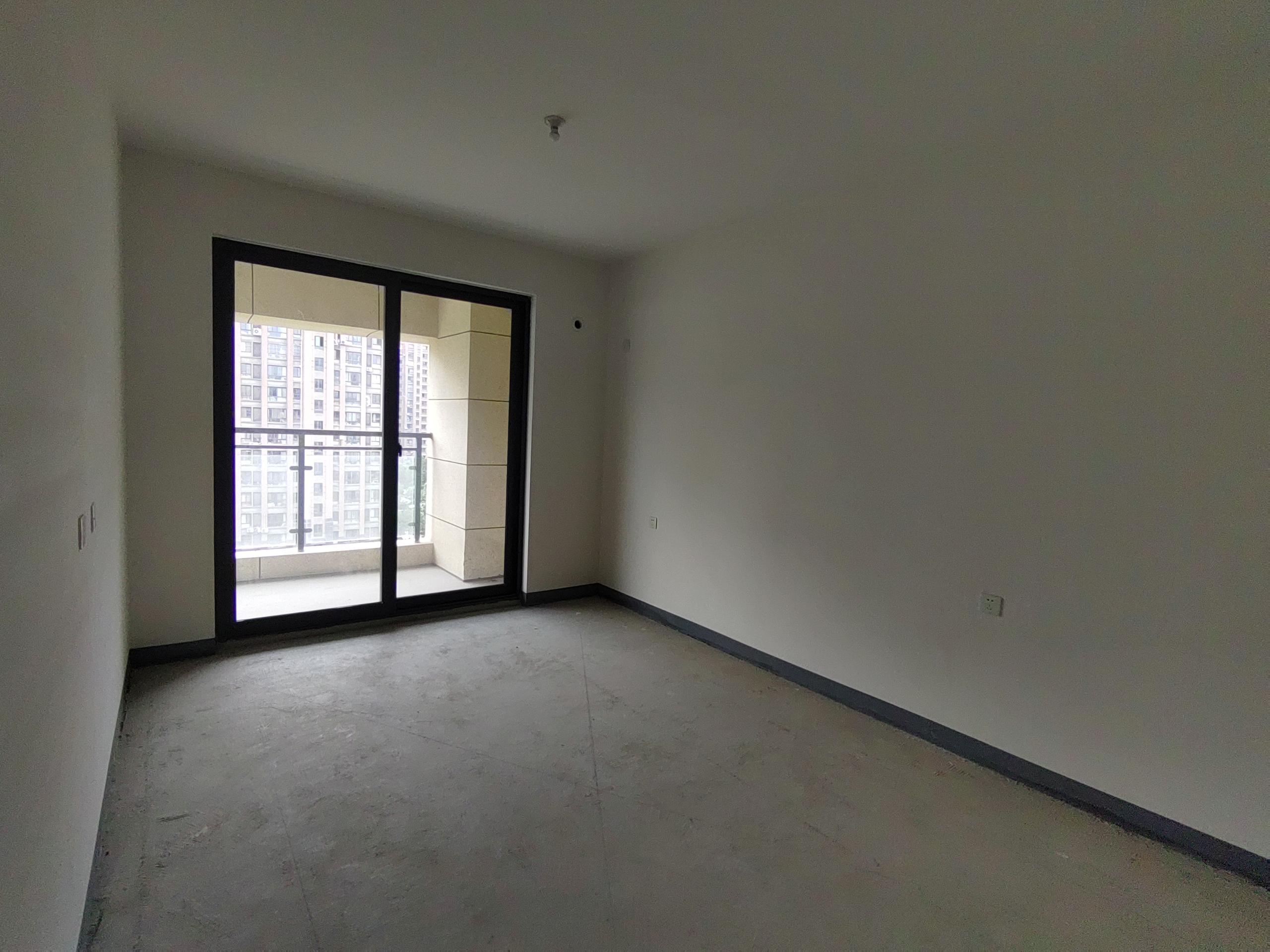 金溪漫花园 4室2厅2卫 166m&sup2;
