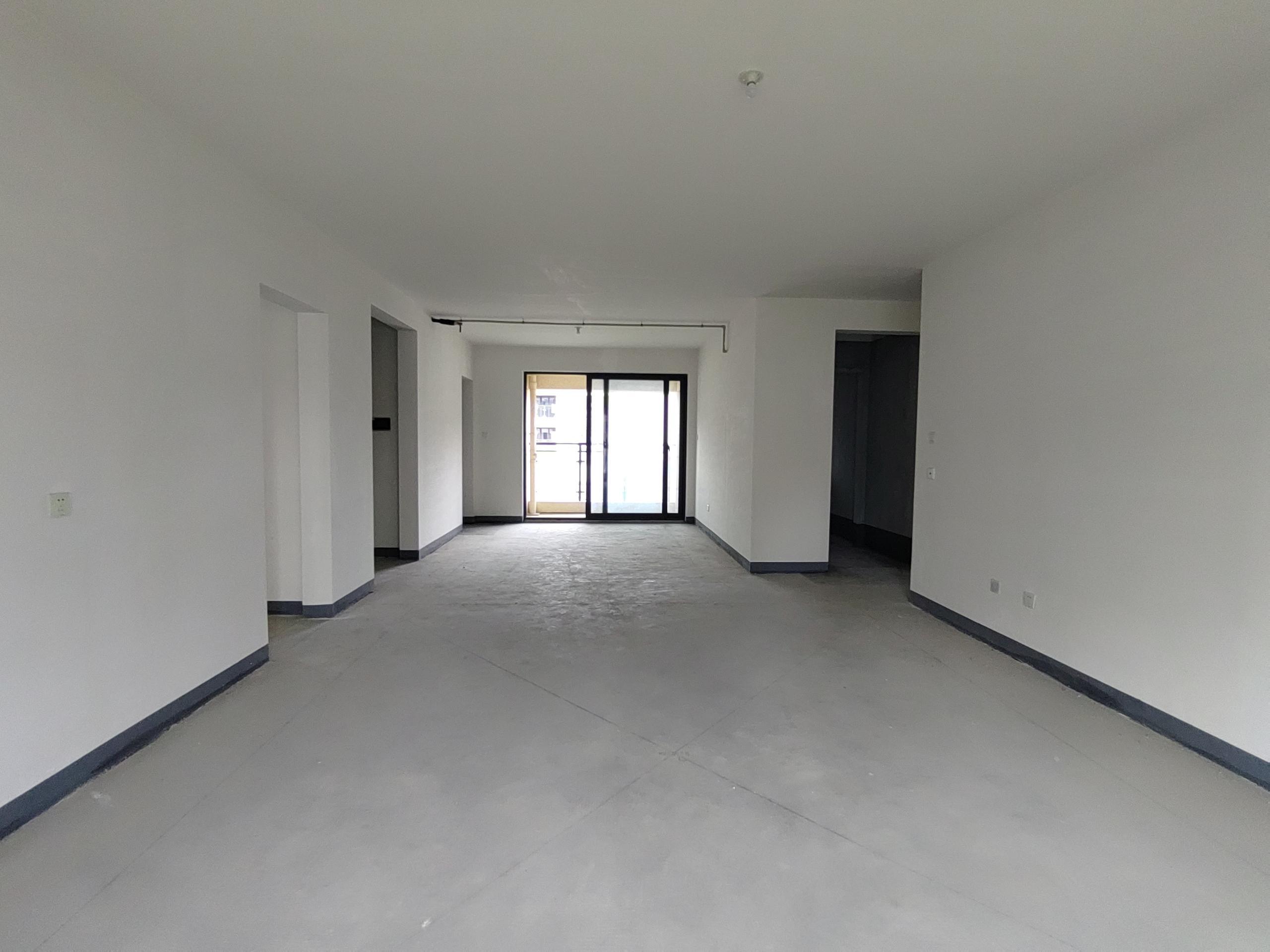 金溪漫花园 4室2厅2卫 166m&sup2;